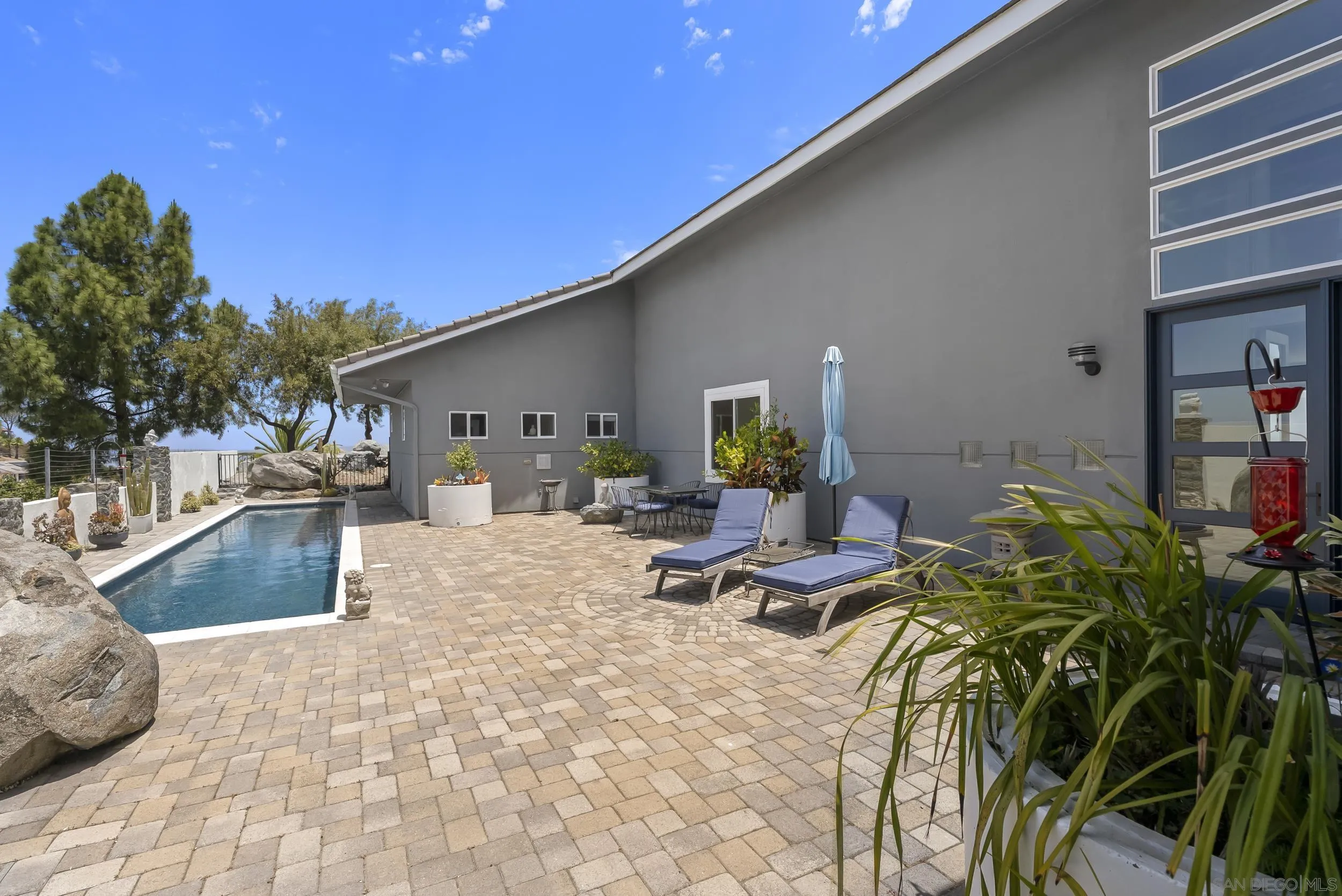 https://cdn.realtyfeed.com/cdn/127/260015597/937b96621f4dc54d0c6fcda7579c366d.webp