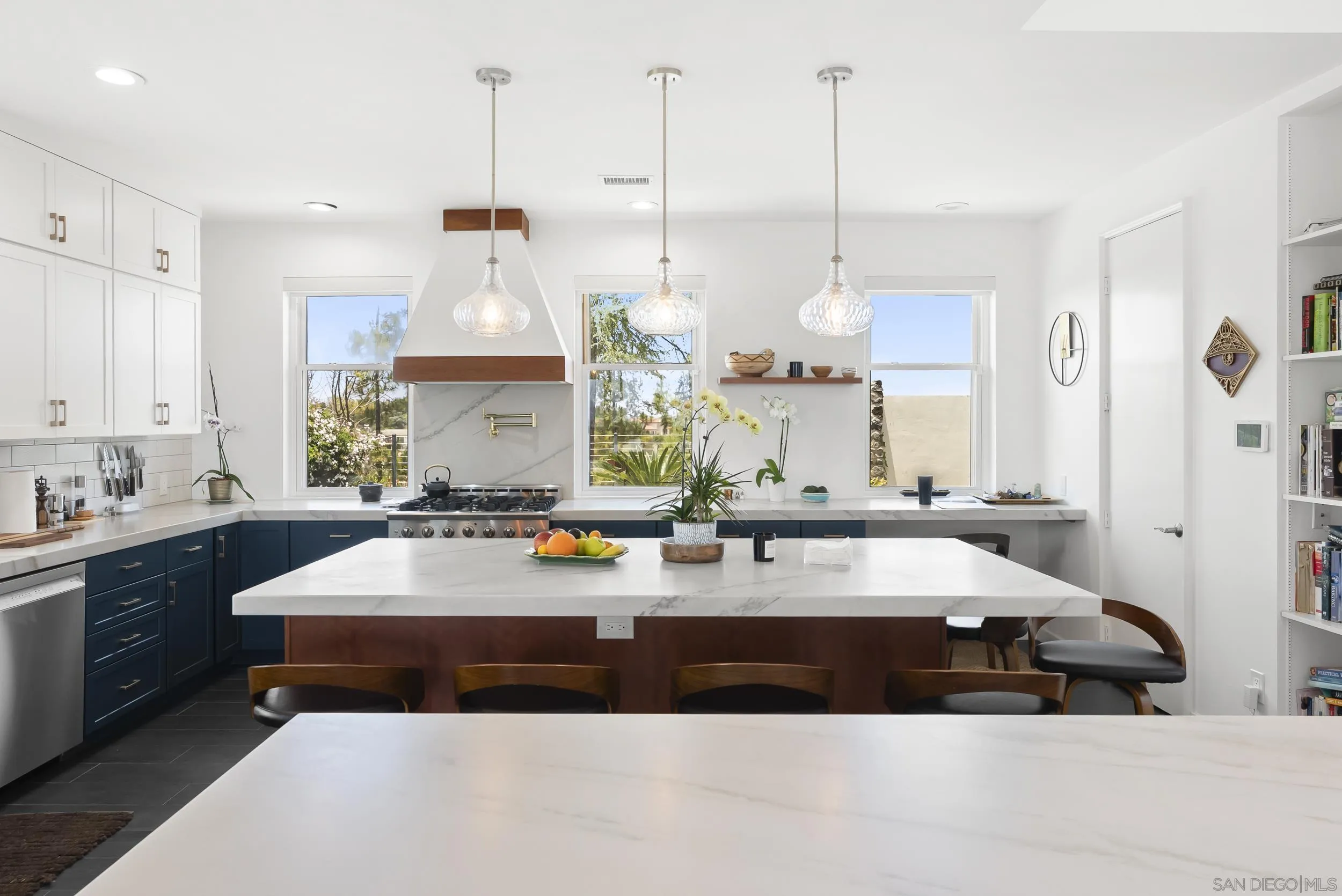 https://cdn.realtyfeed.com/cdn/127/260015597/d280cd583530e2aeeea8d41187a2ec7b.webp