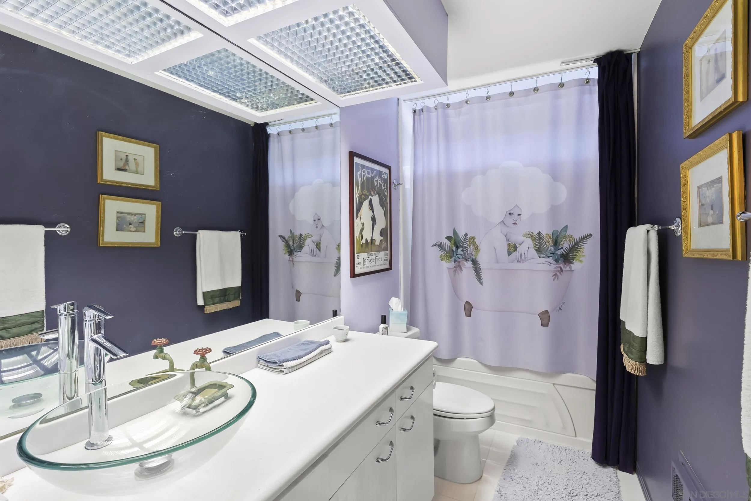 https://cdn.realtyfeed.com/cdn/127/260015597/ee546b06d3caa614f0c8c4e13dc8202a.webp