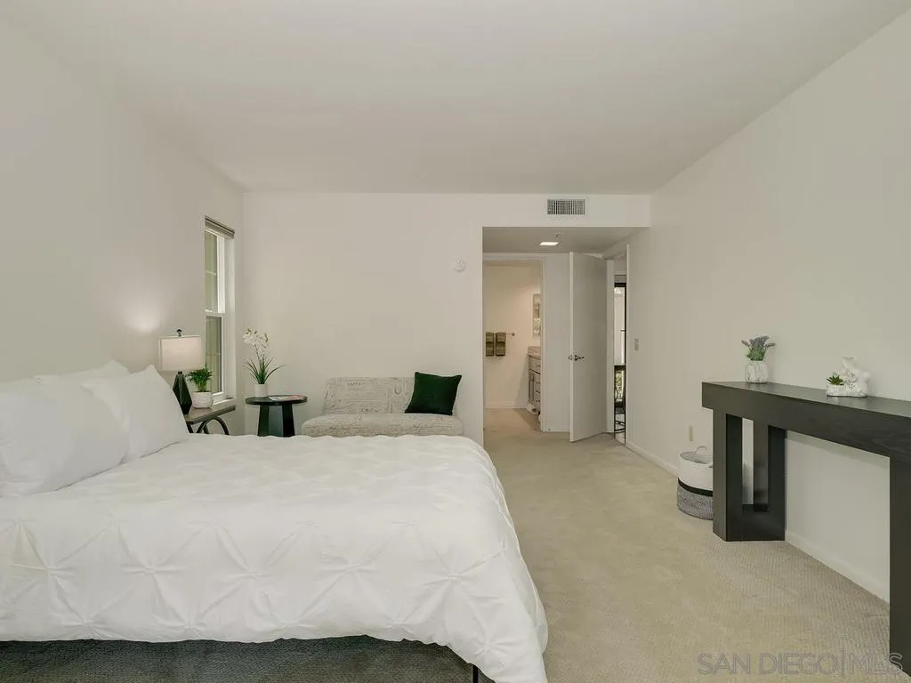 https://cdn.realtyfeed.com/cdn/127/260015598/25690611822d82c05cf740acdeb2fac3.webp