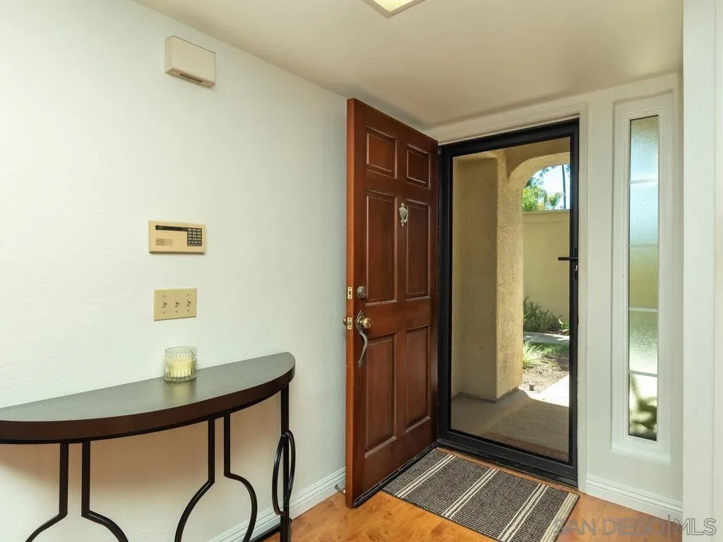 https://cdn.realtyfeed.com/cdn/127/260015598/4b7f64def43804f4df699f145242d6f6.webp