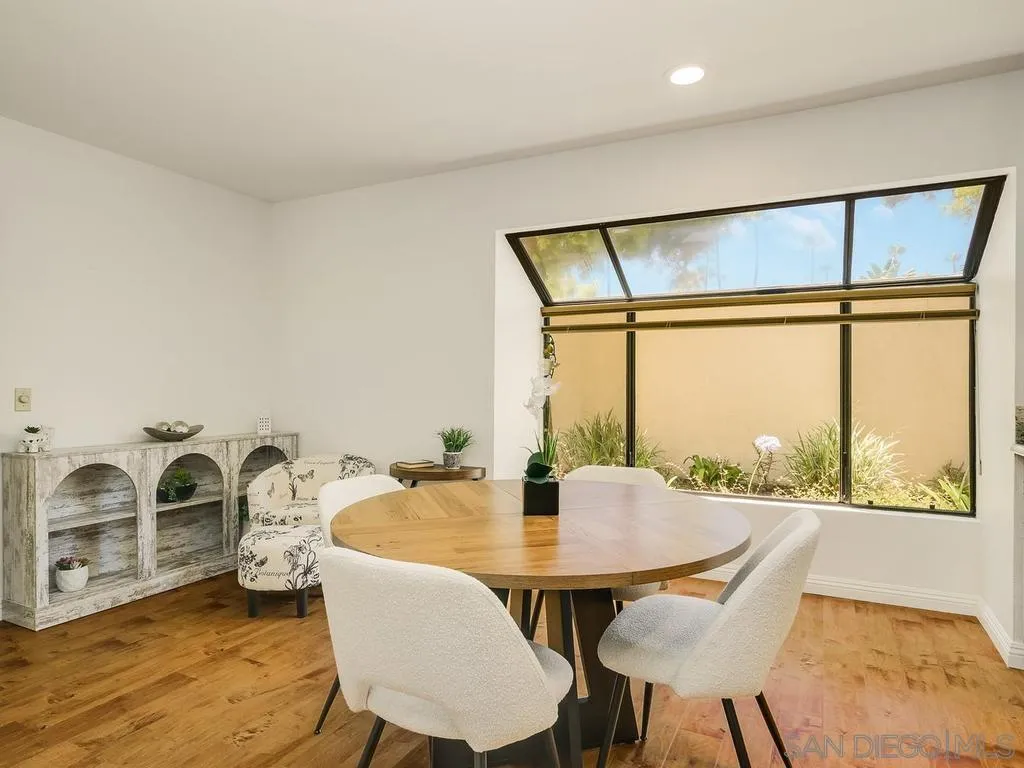 https://cdn.realtyfeed.com/cdn/127/260015598/60383f5a767289aaa31ffe157a3a157e.webp