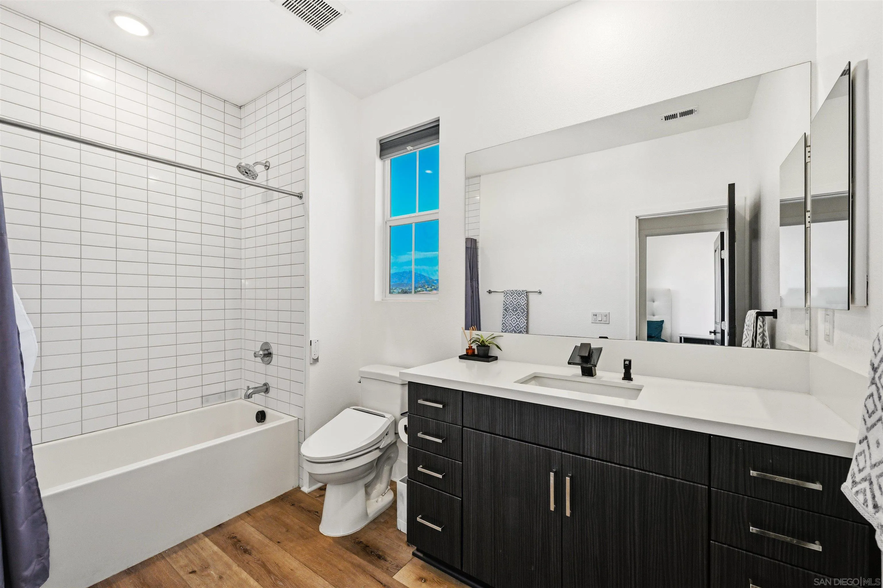 Photo #16: 260015601 Listing: Photo #16