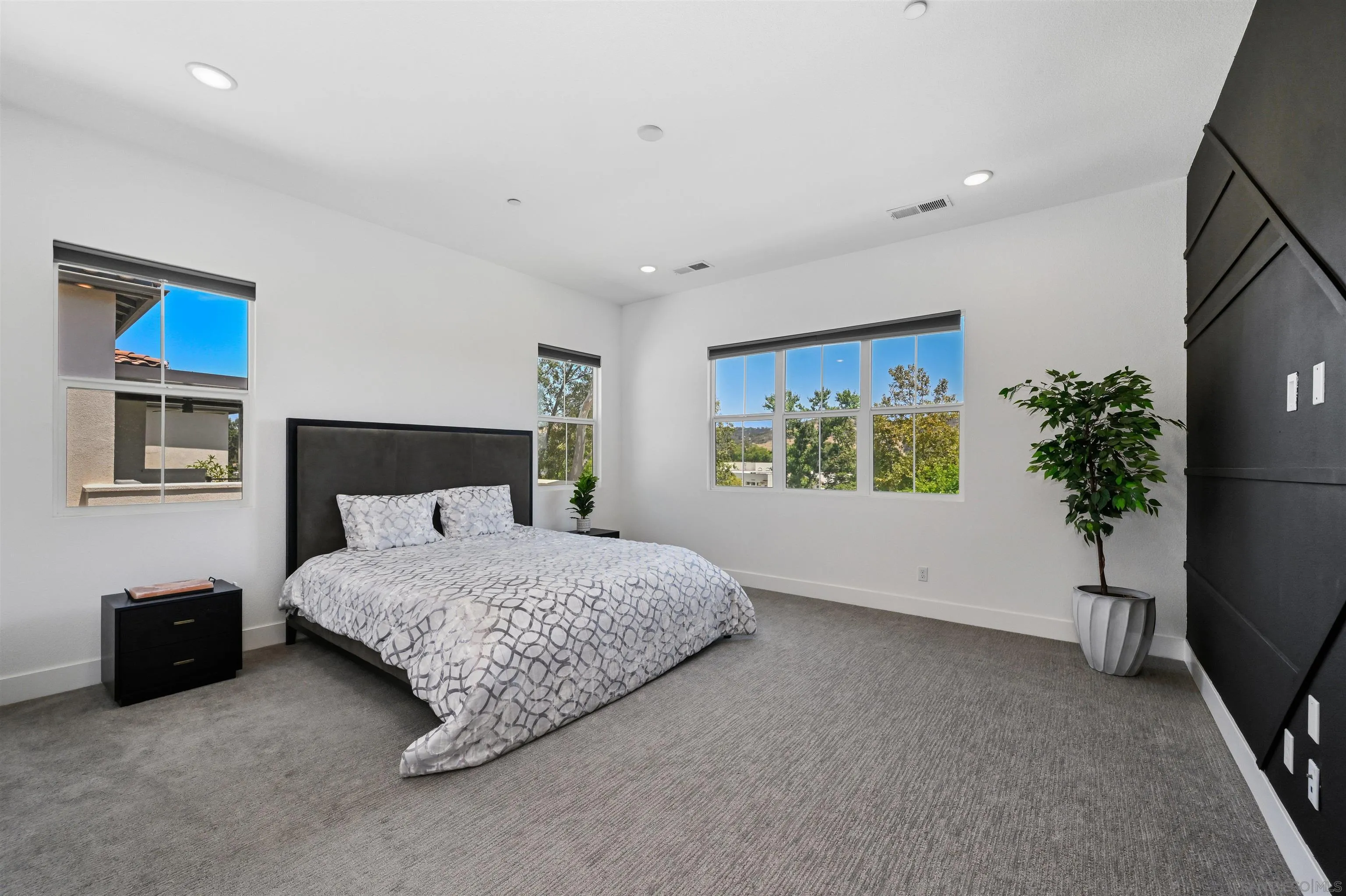 Photo #11: 260015601 Listing: Photo #11