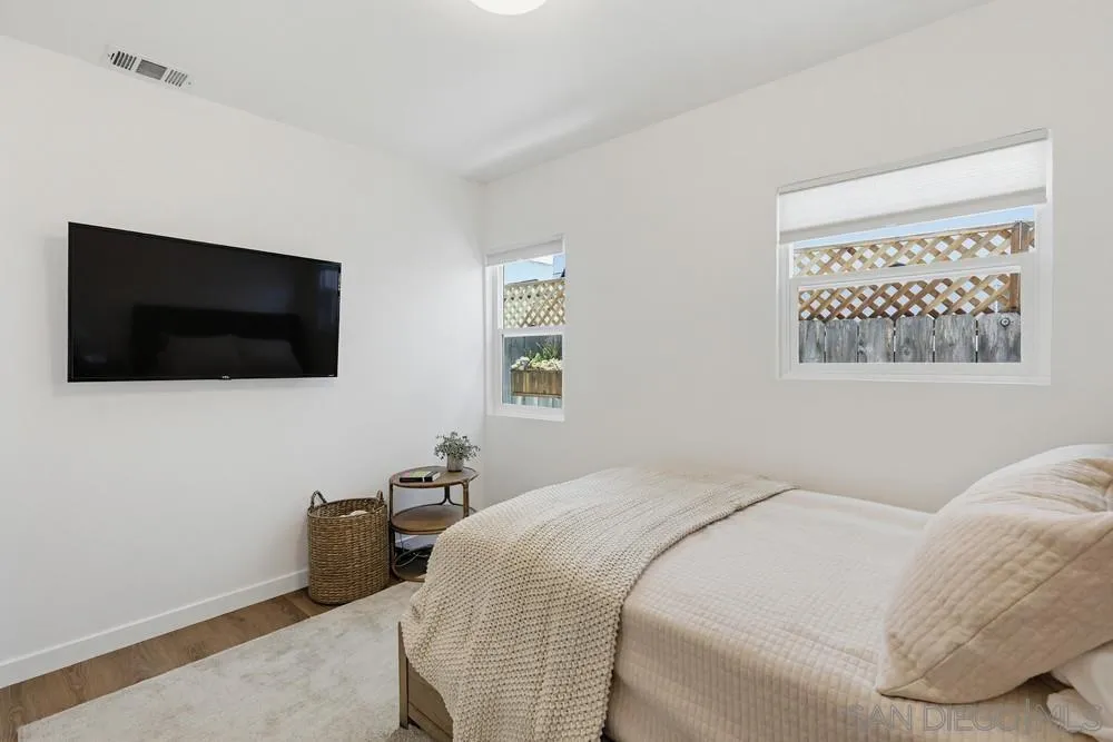 https://cdn.realtyfeed.com/cdn/127/260015604/5ca4b7078ac290fc2b15ee741ec3f869.webp