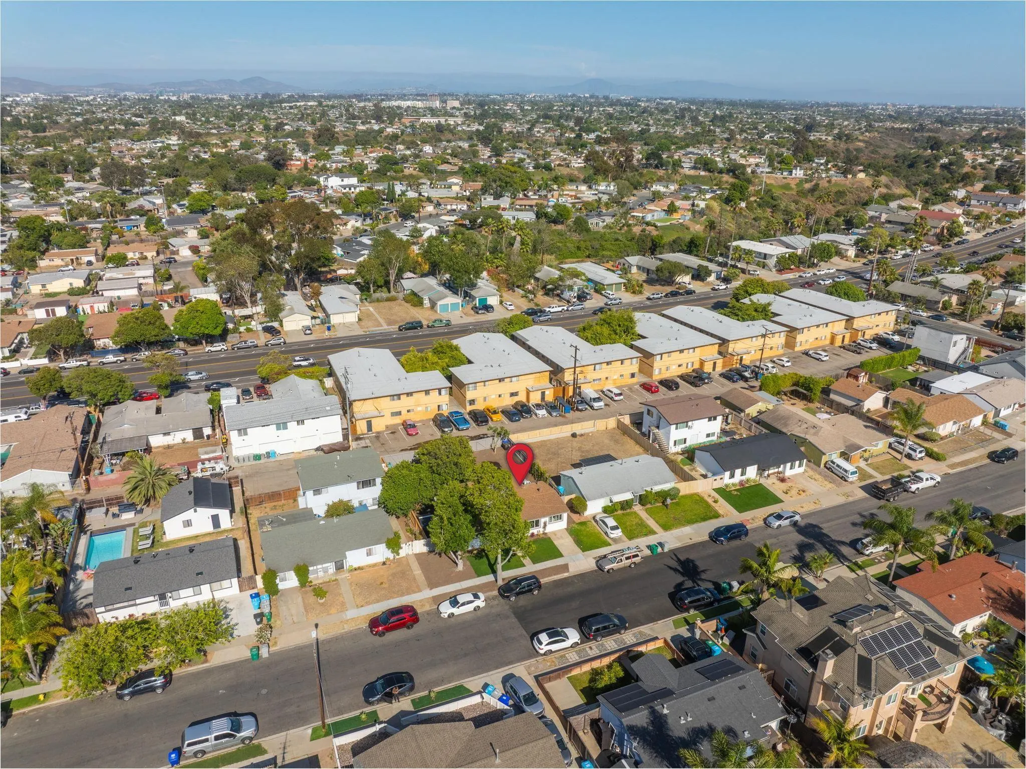 https://cdn.realtyfeed.com/cdn/127/260015611/1c0b1be72e6c2583d312616b9c567adb.webp