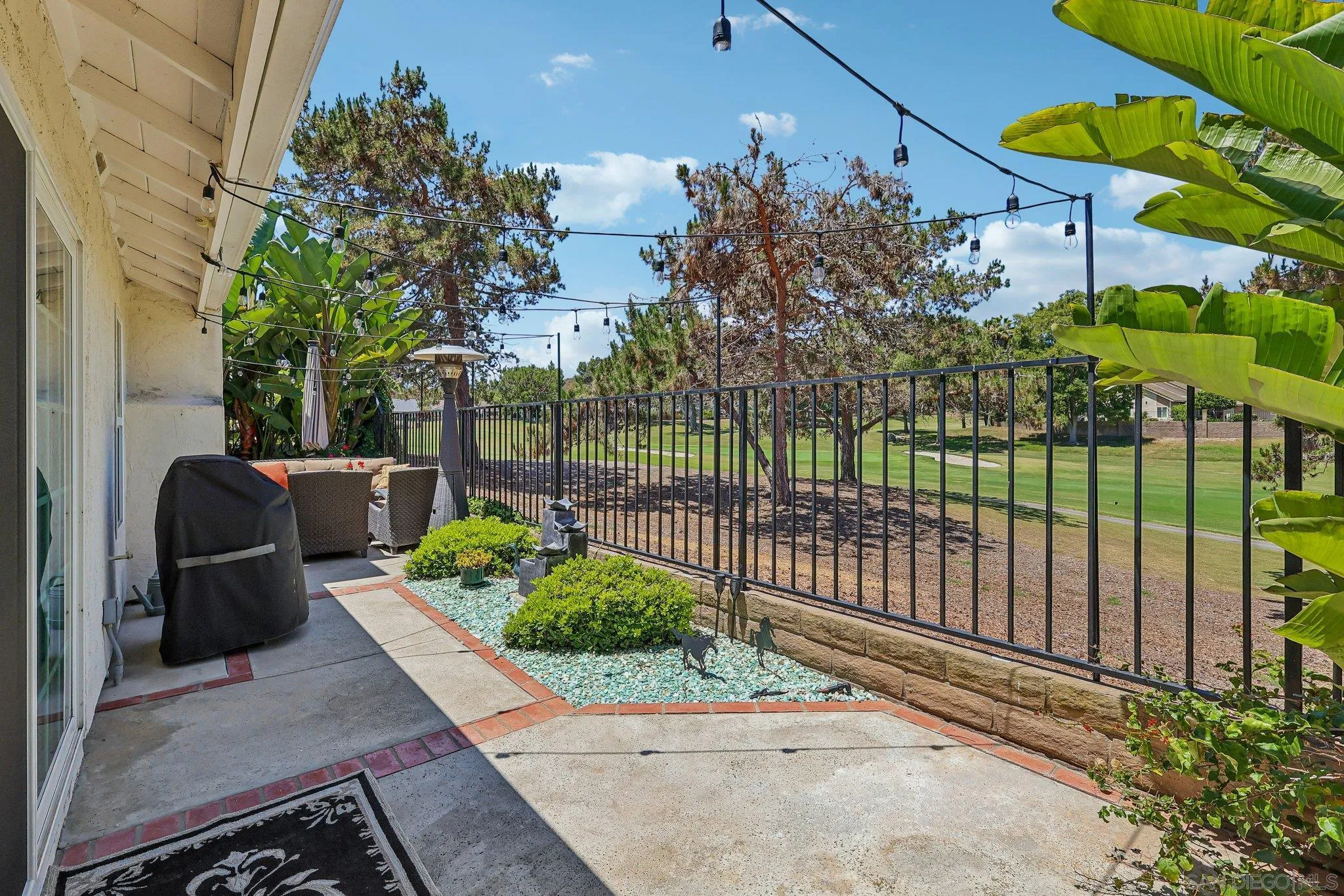 https://cdn.realtyfeed.com/cdn/127/260015613/e874d7e75f87935042d6413abe59edfc.webp