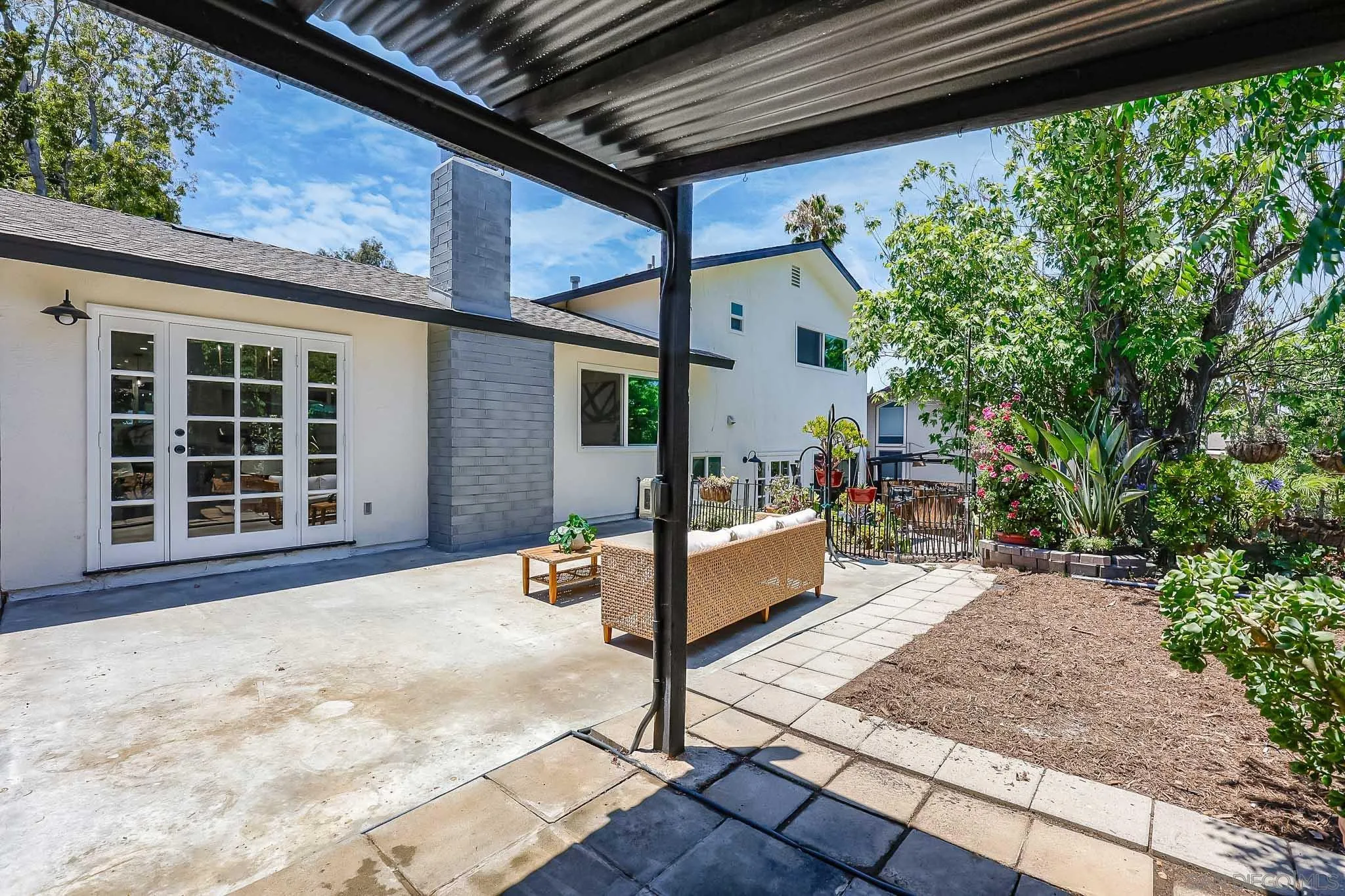 https://cdn.realtyfeed.com/cdn/127/260015614/07f14259b72e0772852763a0025ad122.webp