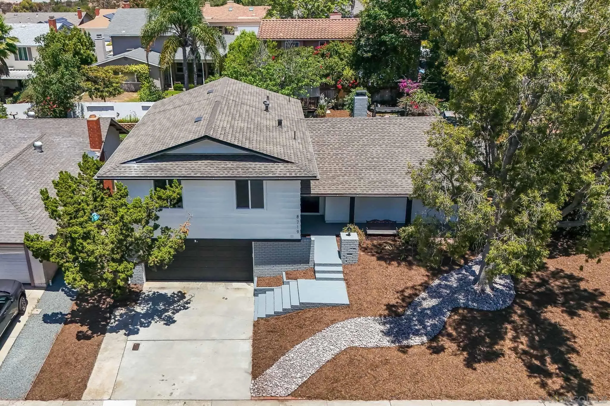 https://cdn.realtyfeed.com/cdn/127/260015614/6dbdd5f8a5bd93ed19343abecd5039ed.webp