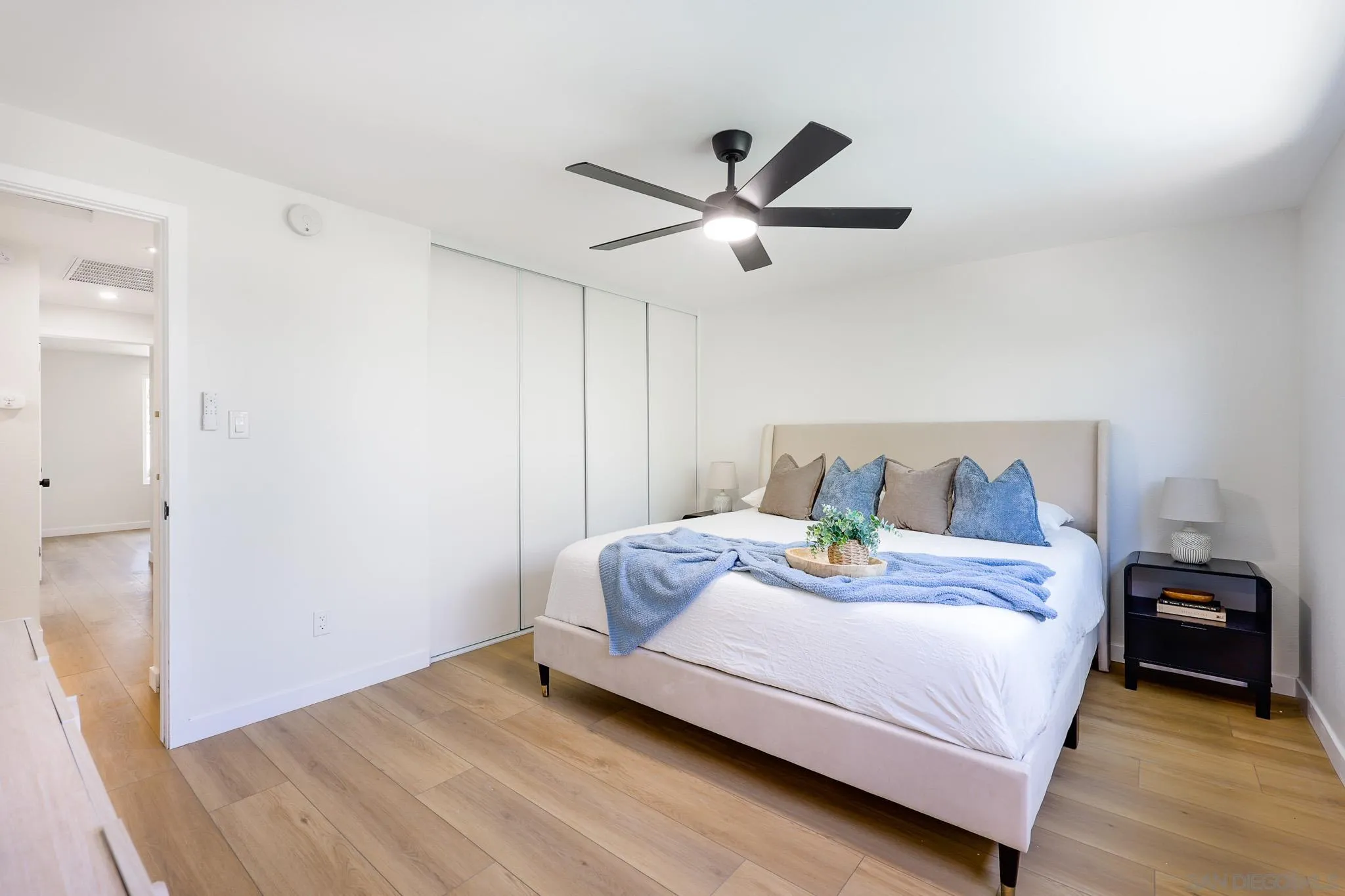 https://cdn.realtyfeed.com/cdn/127/260015614/7b34d5a7e3226e0573e63b2c4afe6e7c.webp