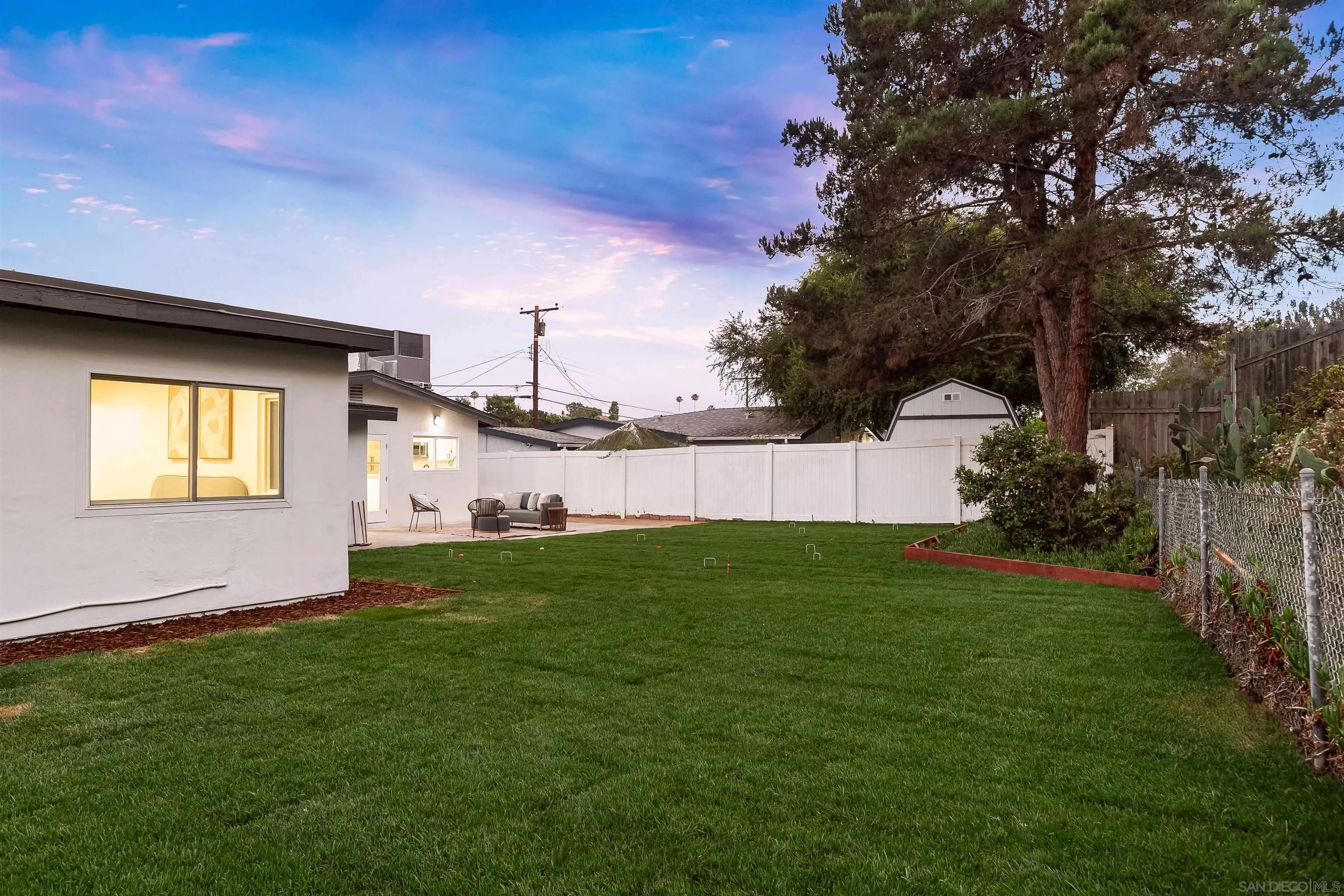 https://cdn.realtyfeed.com/cdn/127/260015616/f91b3bd122ec7b819d9605fec9d5a6db.webp