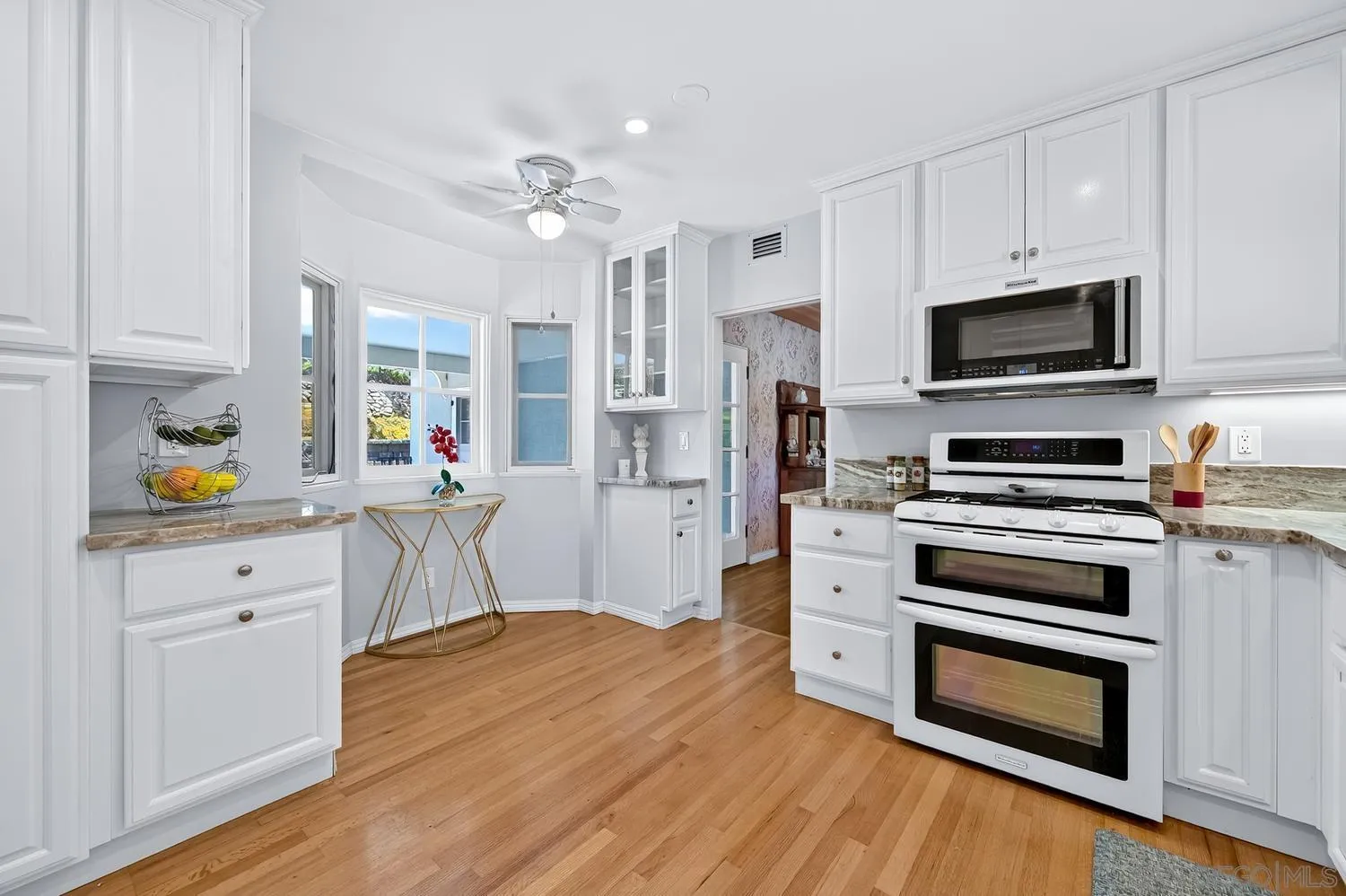 https://cdn.realtyfeed.com/cdn/127/260015617/25df2c2d0cbe789d0458361da66d7383.webp