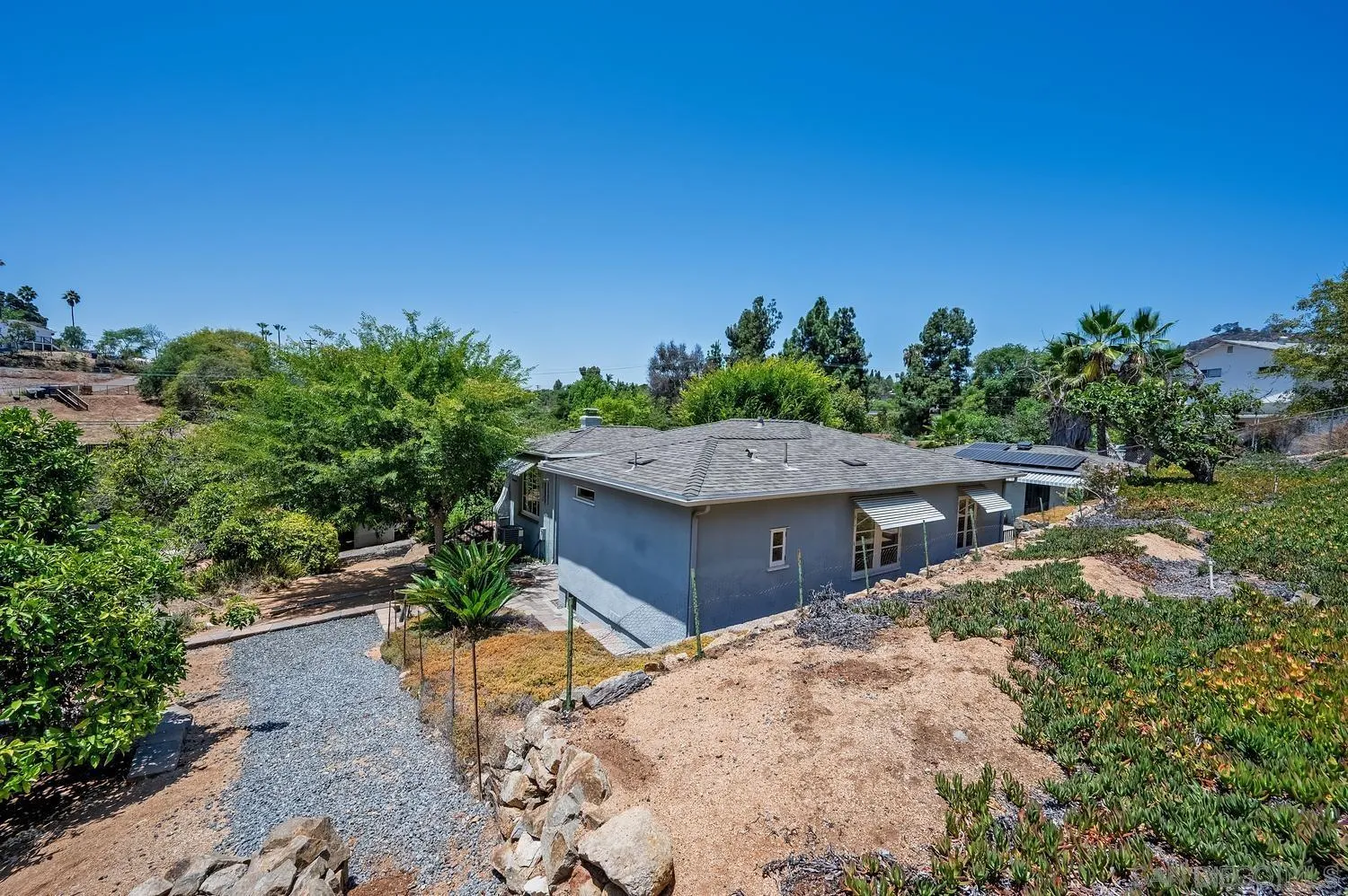 https://cdn.realtyfeed.com/cdn/127/260015617/30790555fcbfaa2427e2749a51c1e097.webp