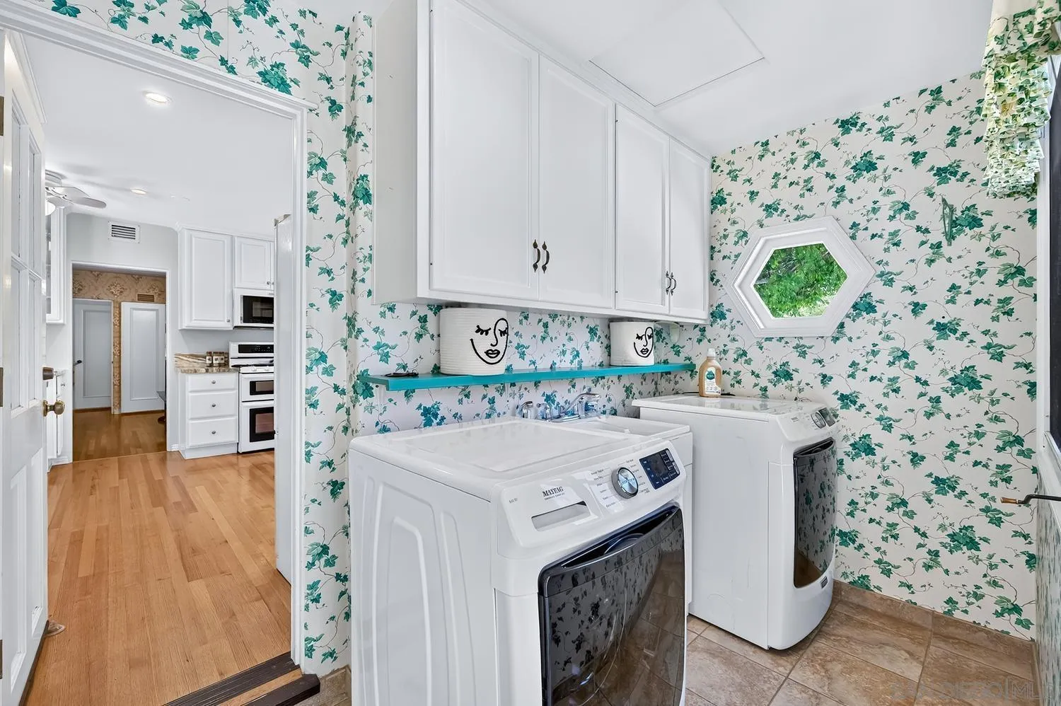 https://cdn.realtyfeed.com/cdn/127/260015617/3596ea6e9a99ccf5721bf2beebe39292.webp