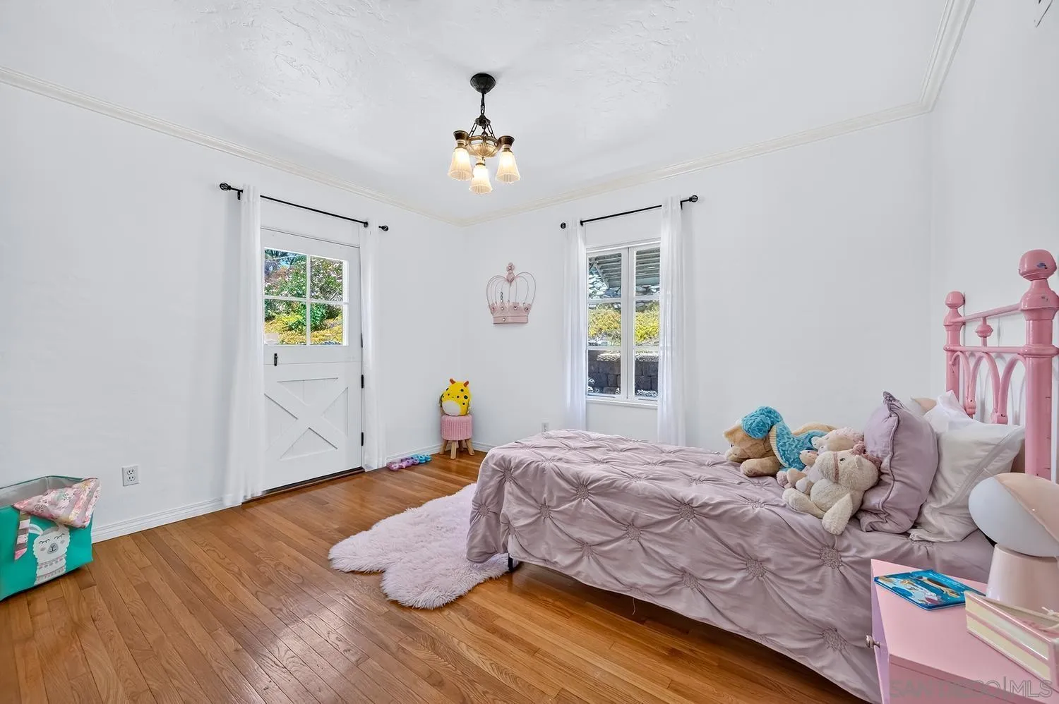 https://cdn.realtyfeed.com/cdn/127/260015617/754083f9dc19ddb9c25df3b814e122fe.webp