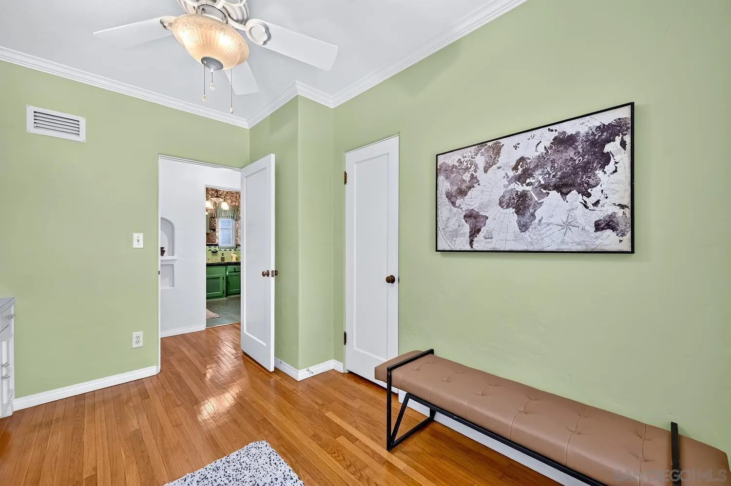 https://cdn.realtyfeed.com/cdn/127/260015617/7fb2a42369b2d78e846696ef1b97e99c.webp