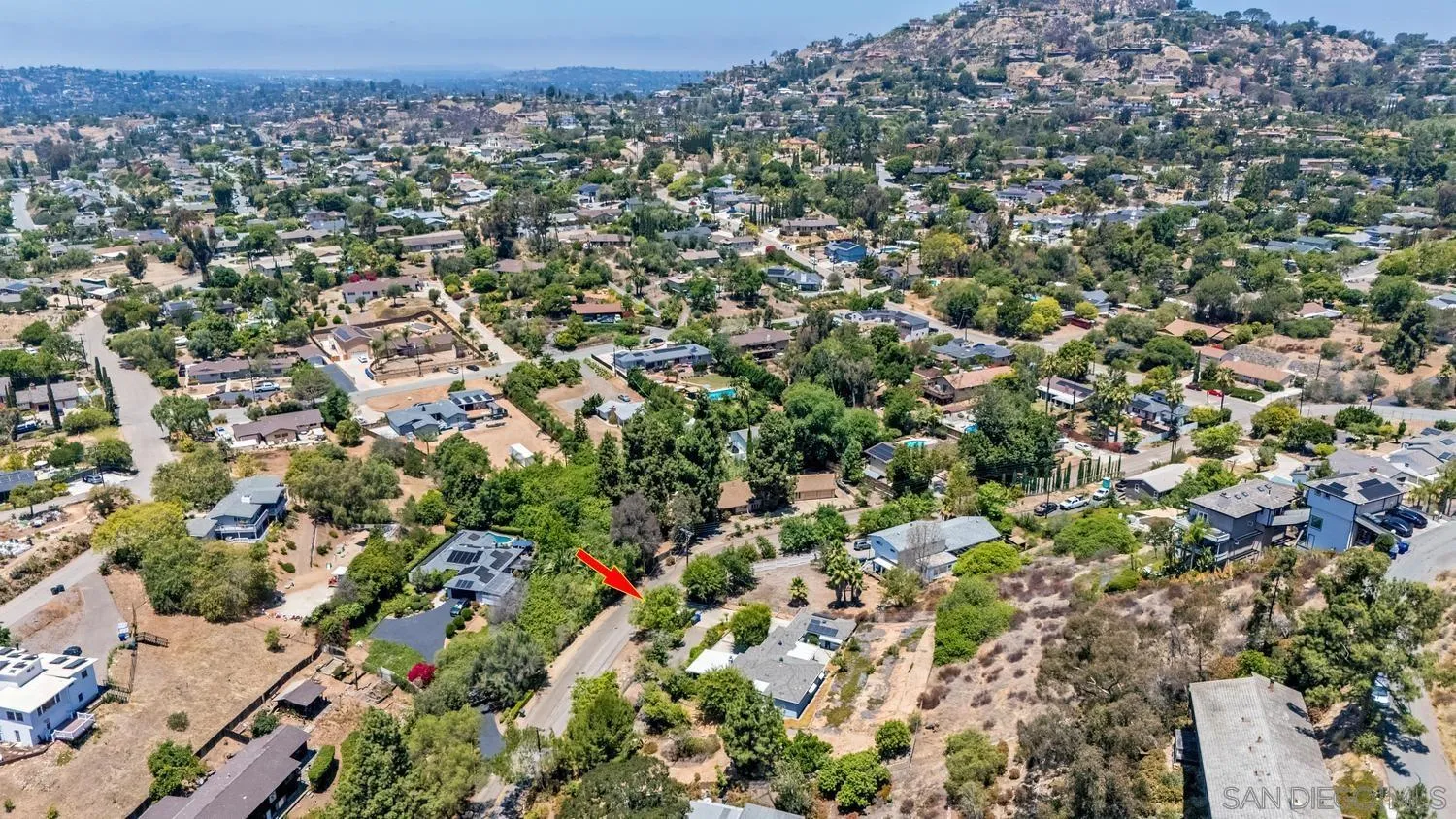 https://cdn.realtyfeed.com/cdn/127/260015617/ad9f626178e7a965d7381a273cb53c50.webp