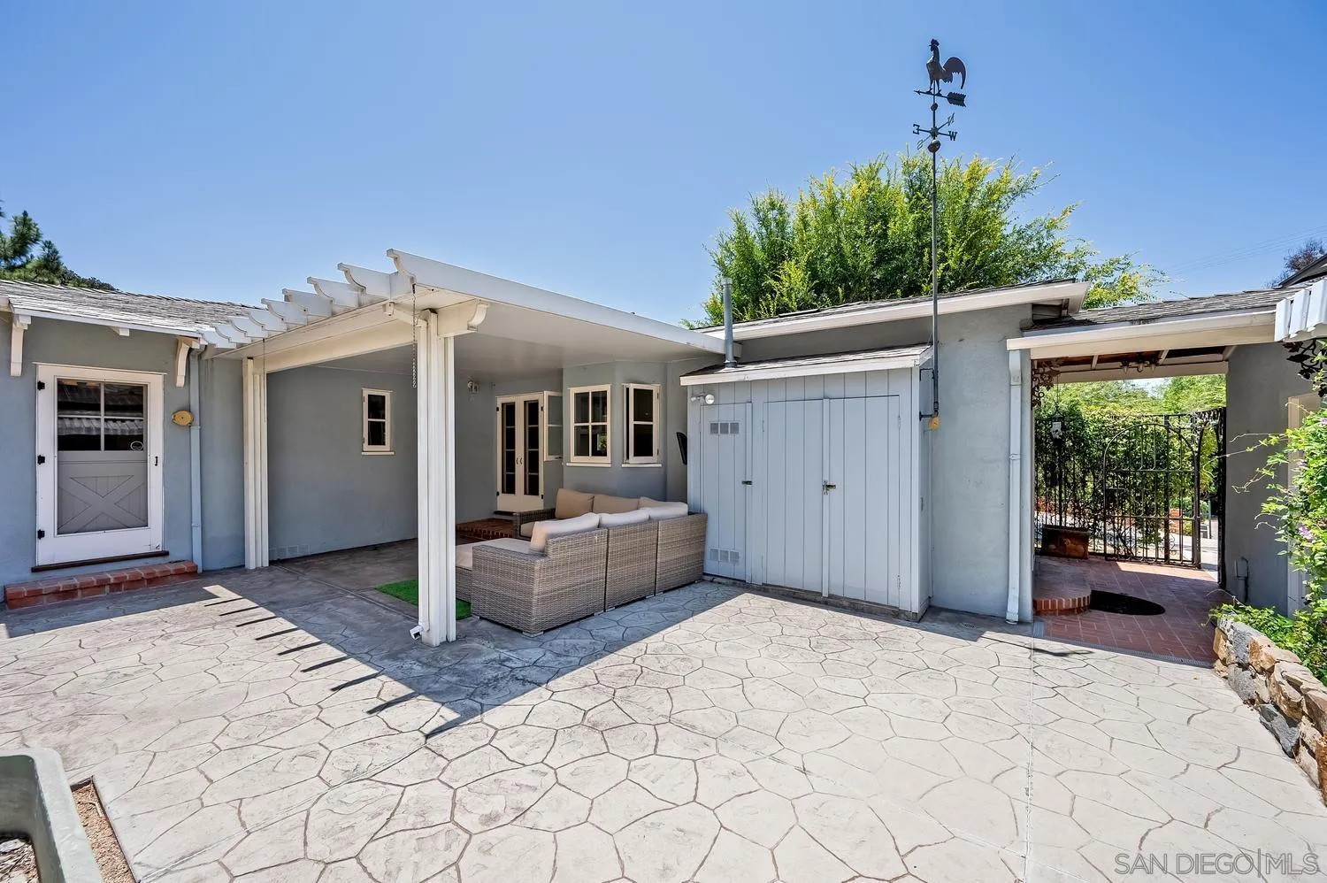 https://cdn.realtyfeed.com/cdn/127/260015617/b6a1cc842798d0404ec5e11ff3712edd.webp
