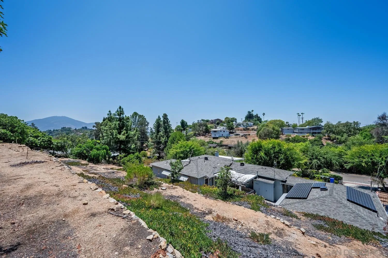 https://cdn.realtyfeed.com/cdn/127/260015617/e57bf45a899749615fb148077b29bc4b.webp