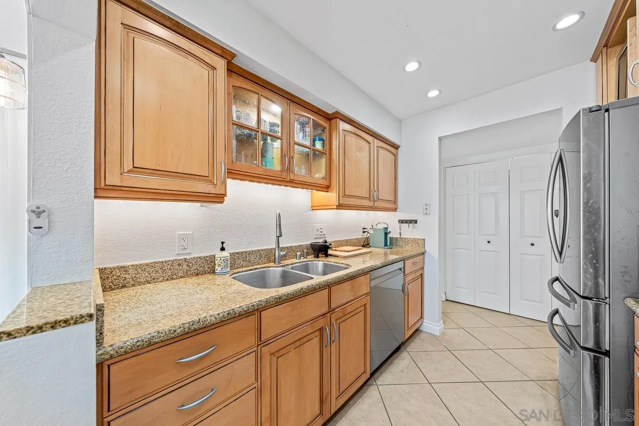 Photo #11: 260015624 Listing: Photo #11