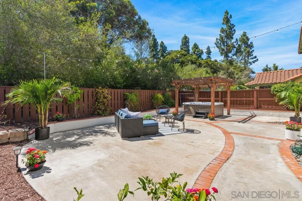https://cdn.realtyfeed.com/cdn/127/260015625/fa6ad1b565e619d175094b73eb3762cd.webp
