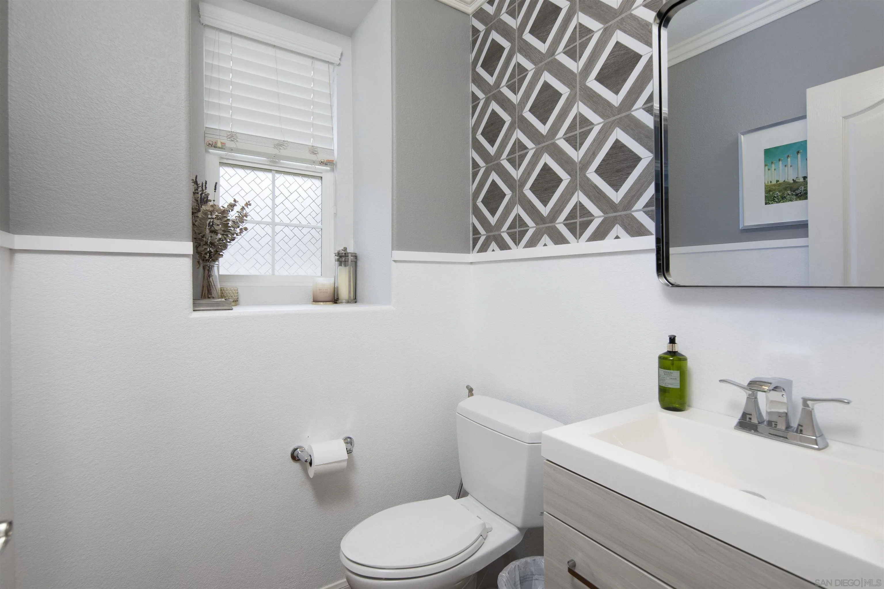 https://cdn.realtyfeed.com/cdn/127/260015631/a9fcad3014a4d2d4832c7039570bb10d.webp