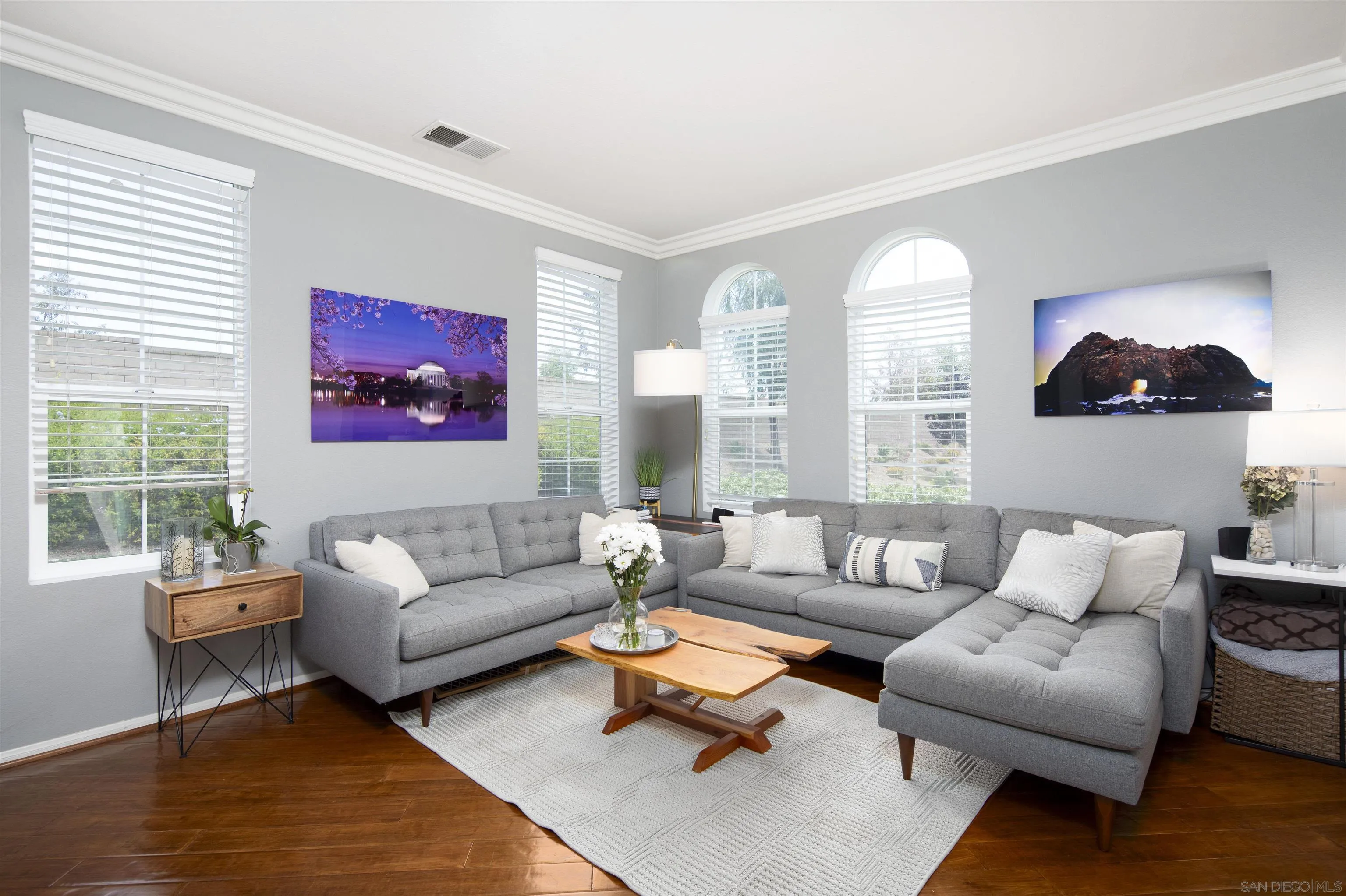 https://cdn.realtyfeed.com/cdn/127/260015631/e5b3c1a58afd4675be734a45ad51e3ec.webp