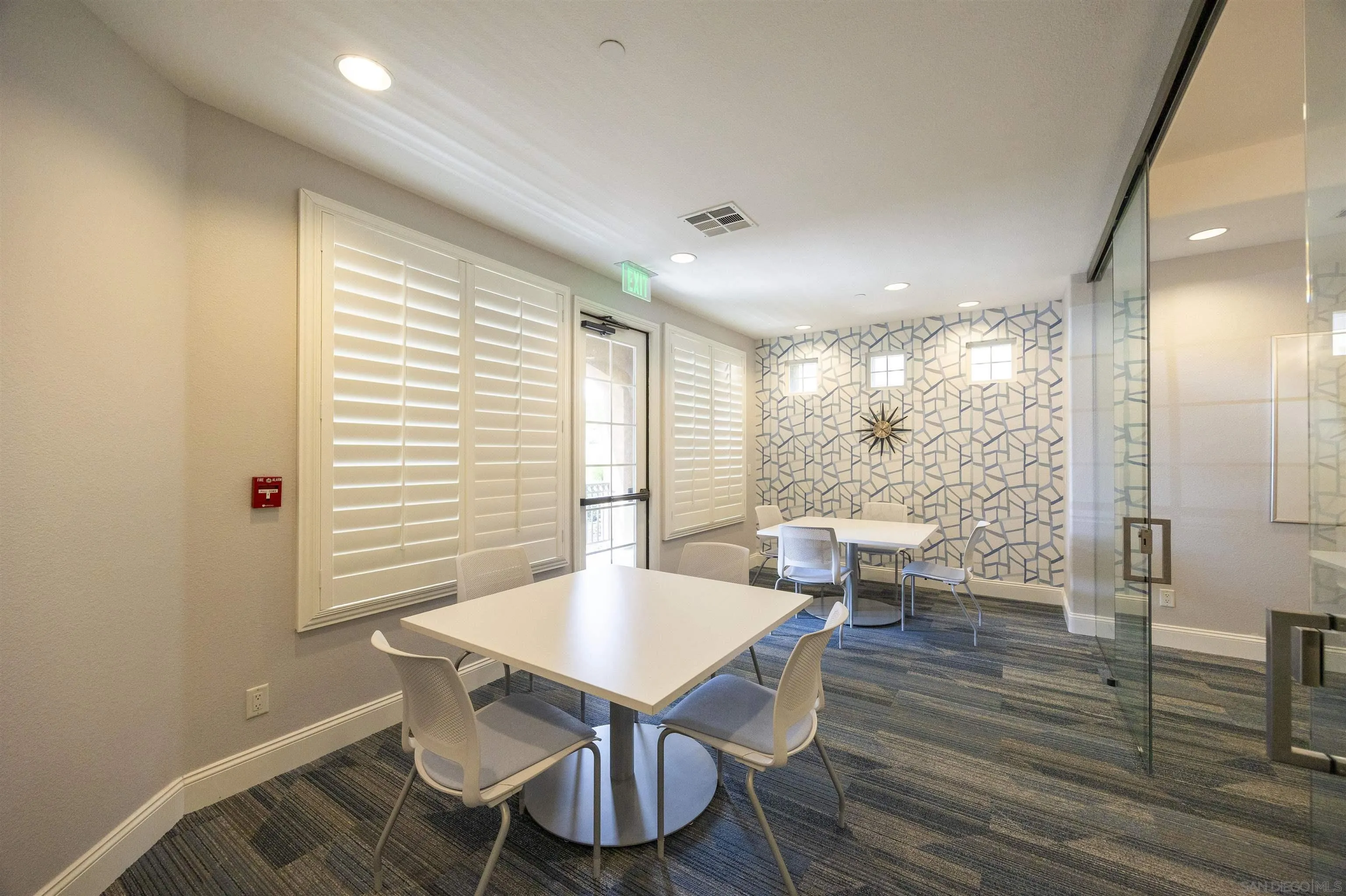 https://cdn.realtyfeed.com/cdn/127/260015631/e89f3b09dc3aec51c869da65ff37953c.webp