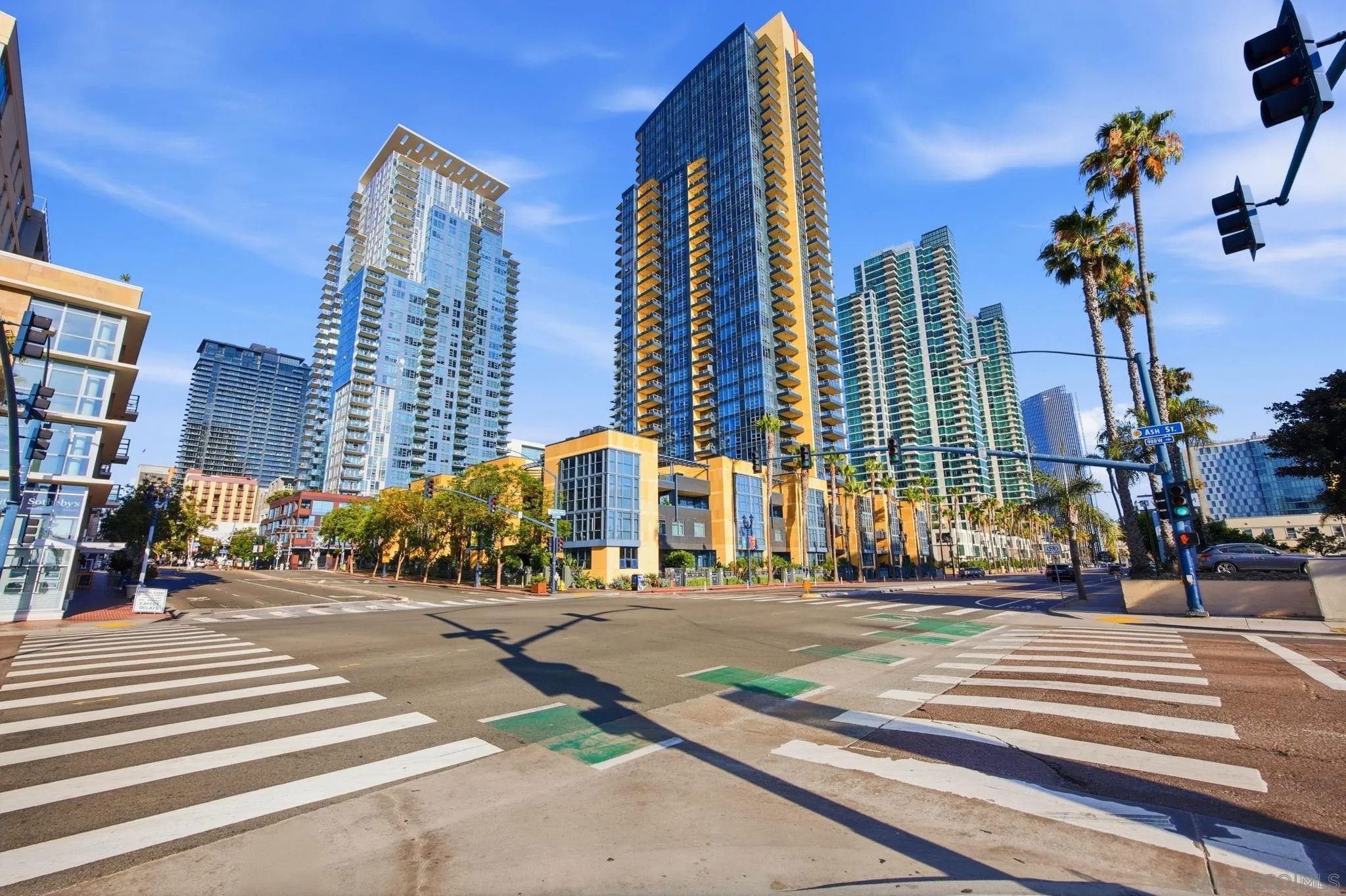 https://cdn.realtyfeed.com/cdn/127/260015632/81a9d64f46751248ff7cd714773d76a0.webp