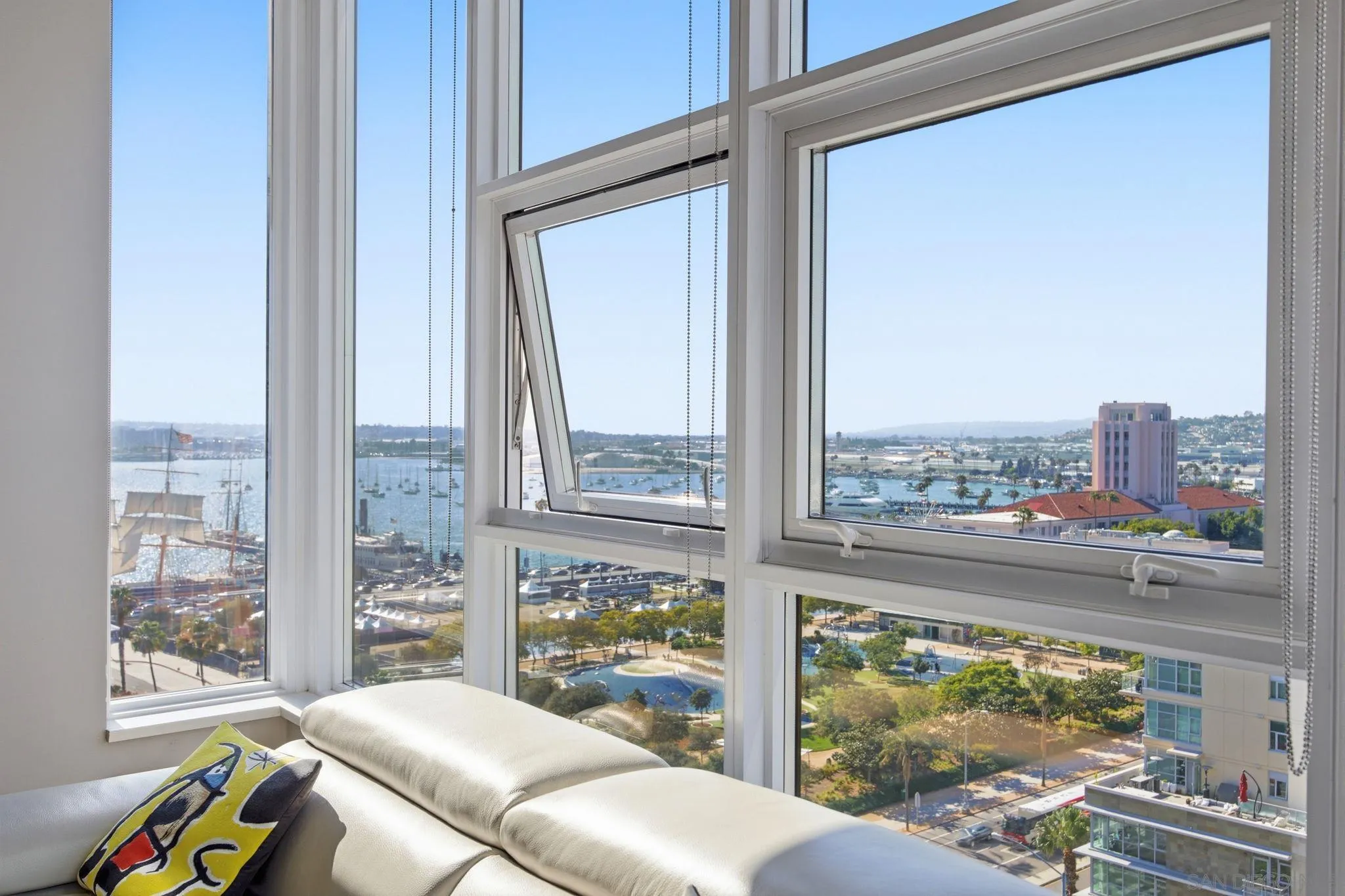 https://cdn.realtyfeed.com/cdn/127/260015632/887bf7c53d79eca8dd0dc43914a19d2a.webp