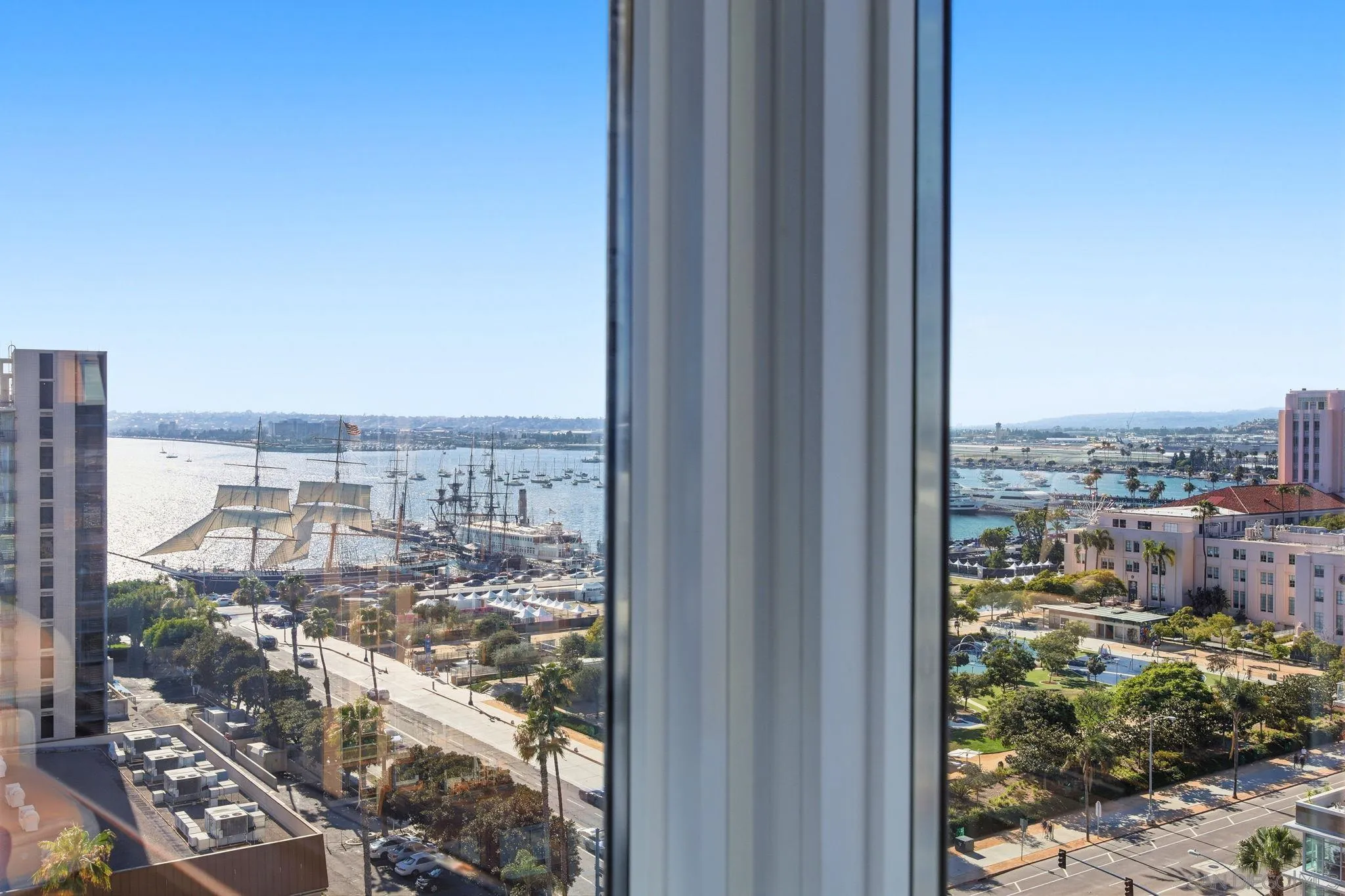 https://cdn.realtyfeed.com/cdn/127/260015632/a4b58879c1efc25df8c613bded71e49f.webp