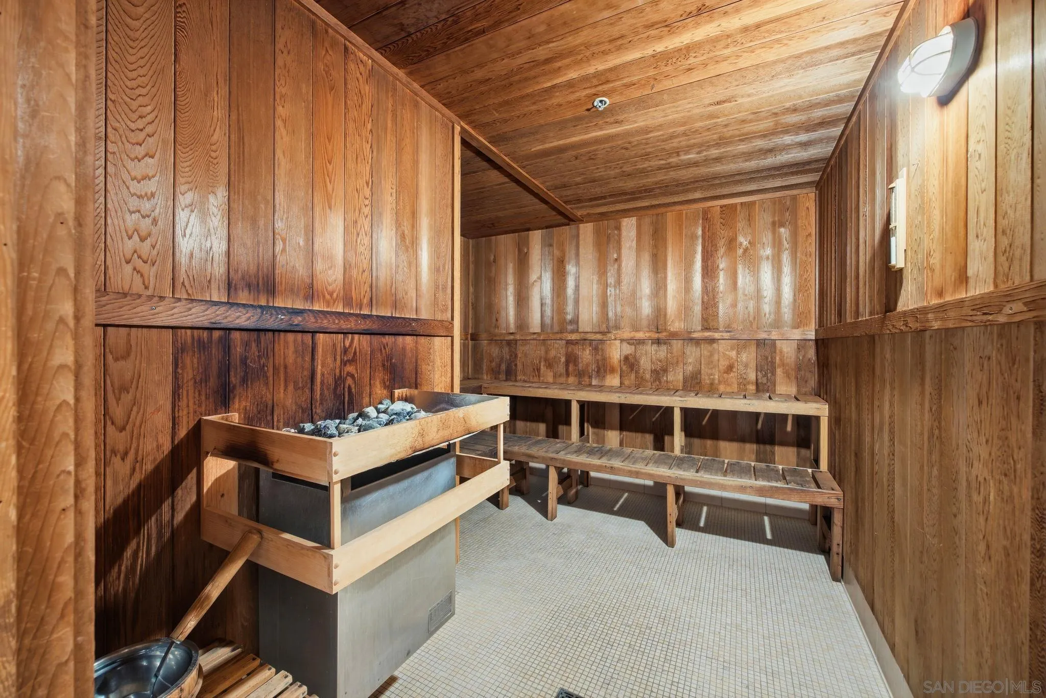 https://cdn.realtyfeed.com/cdn/127/260015632/b343db39b45b2e8147e379ee1a19c4bc.webp