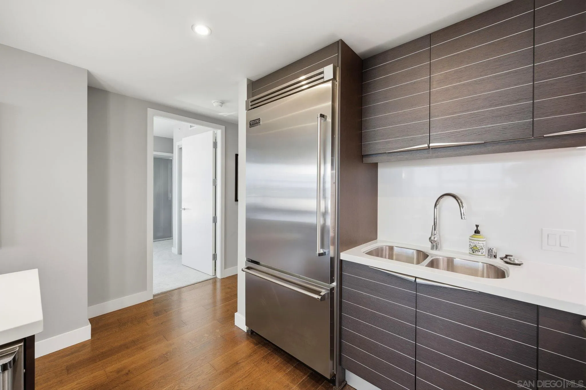 https://cdn.realtyfeed.com/cdn/127/260015632/d61a25333514930cf1b758b80146e82d.webp
