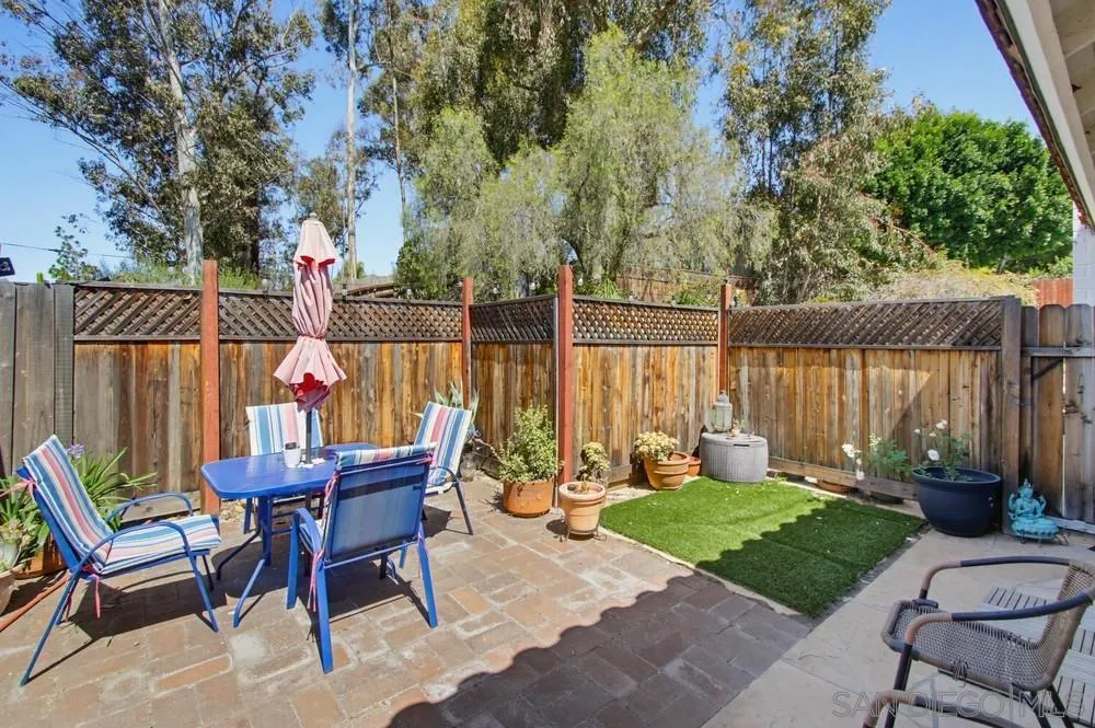 https://cdn.realtyfeed.com/cdn/127/260015634/13c36d590c890a63270531d7b5420d16.webp