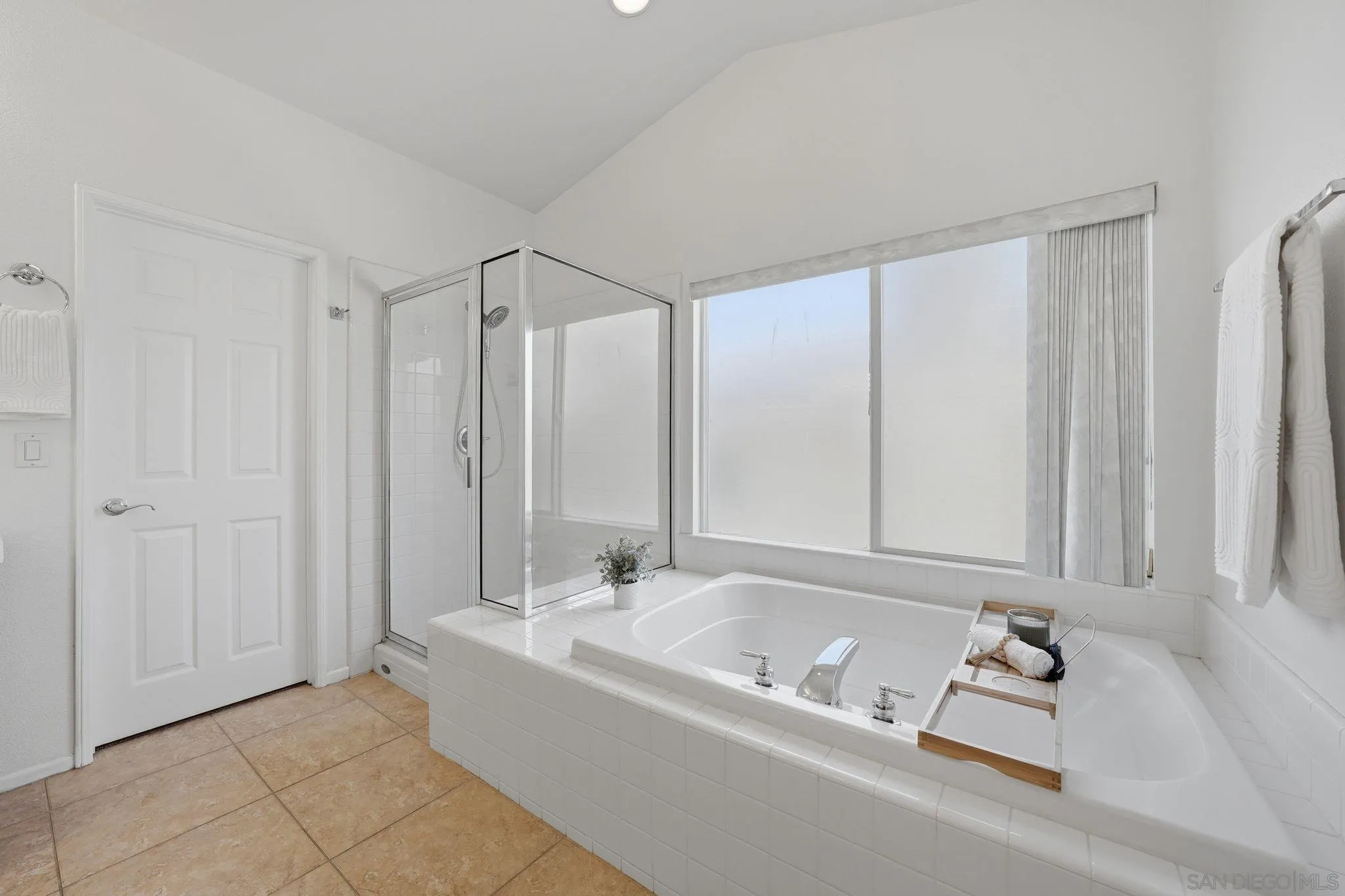 https://cdn.realtyfeed.com/cdn/127/260015635/64ddc144ff5cd613c7c42b46749a9218.webp