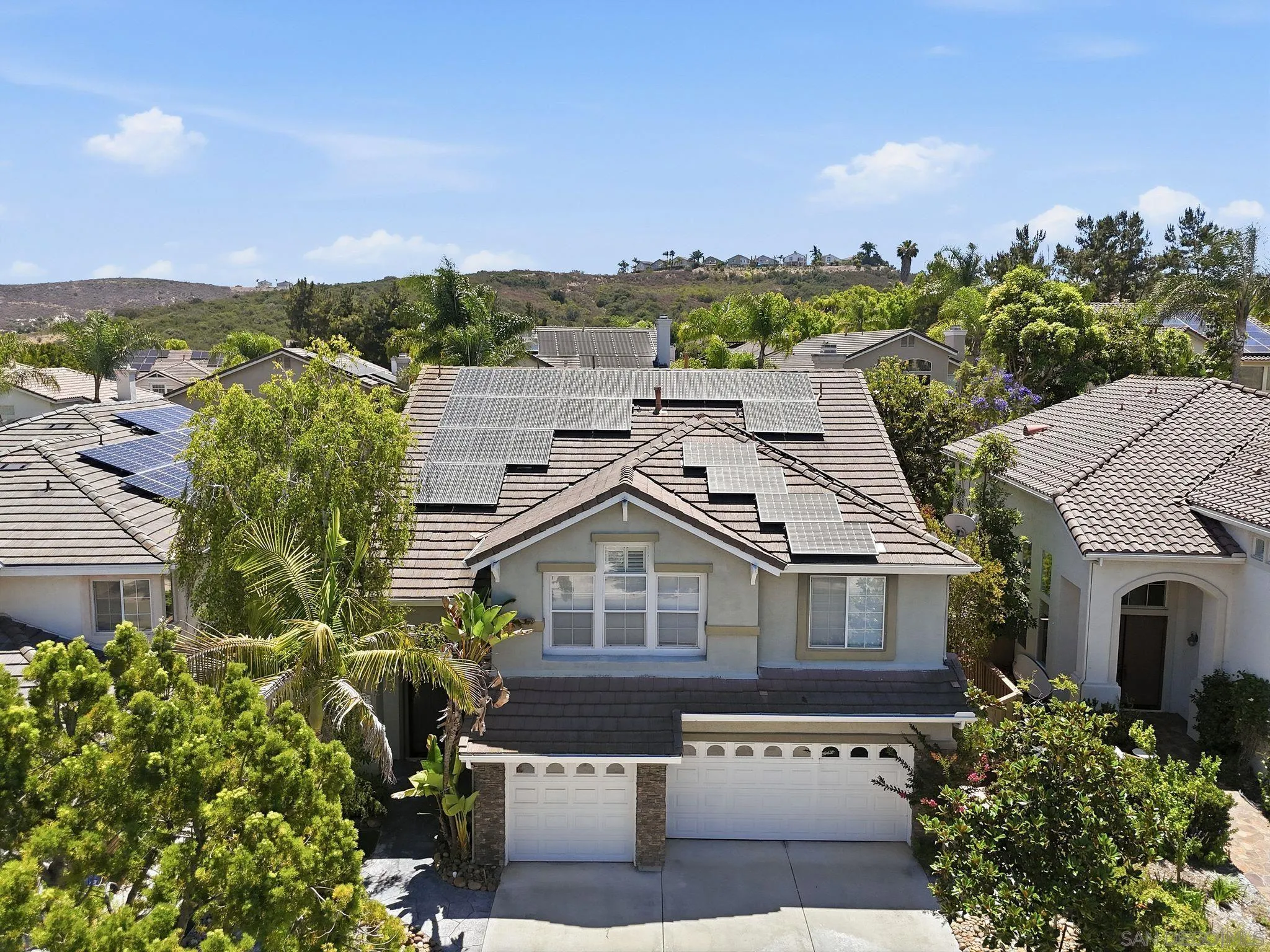 https://cdn.realtyfeed.com/cdn/127/260015635/8fc86976383e5d834f46a1d3ed30009d.webp