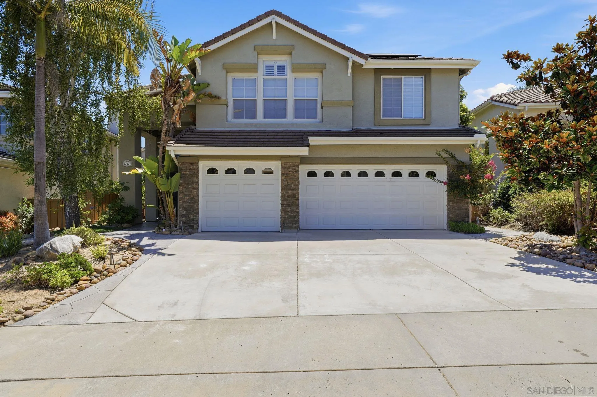https://cdn.realtyfeed.com/cdn/127/260015635/ca88ebdf214a6788b971d2d6e1257622.webp