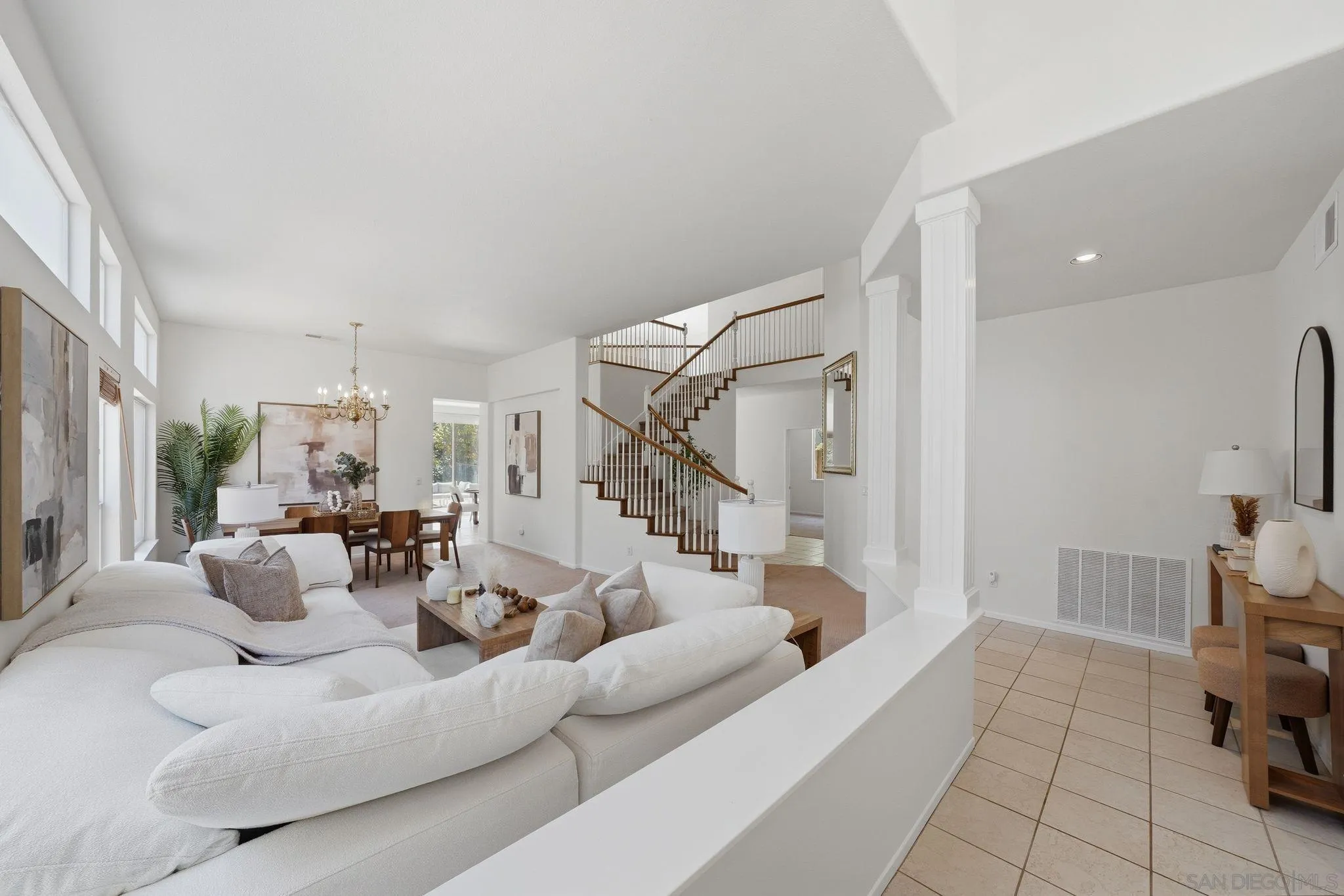 https://cdn.realtyfeed.com/cdn/127/260015635/cfd4bb4975290a1a4377ae7c5b7748ff.webp