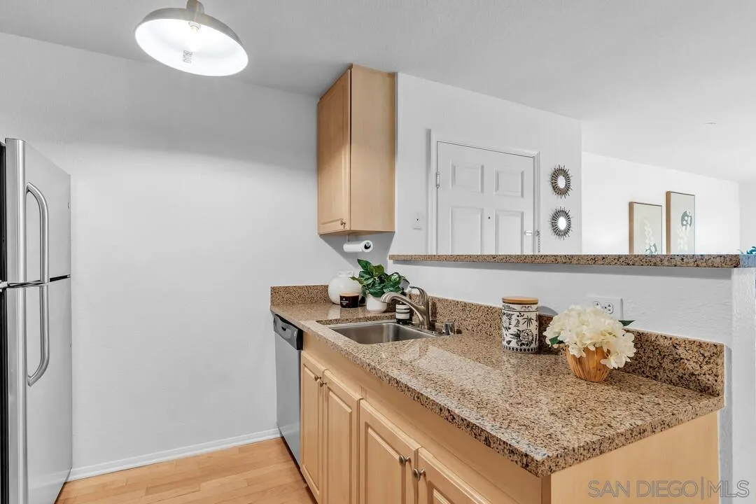 Photo #10: 260015636 Listing: Photo #10