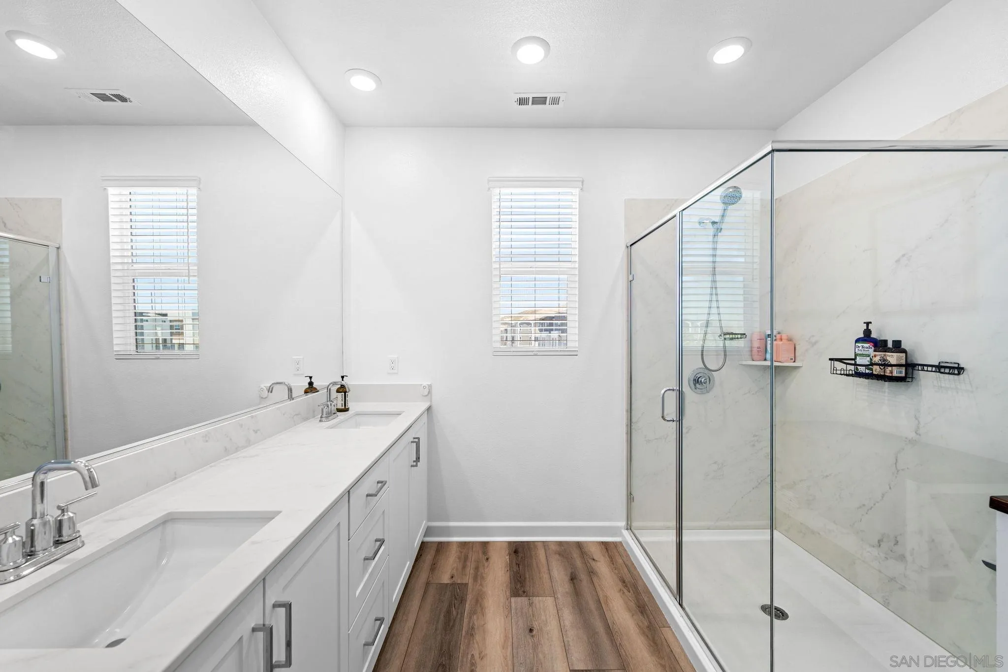 Photo #15: 260015638 Listing: Photo #15