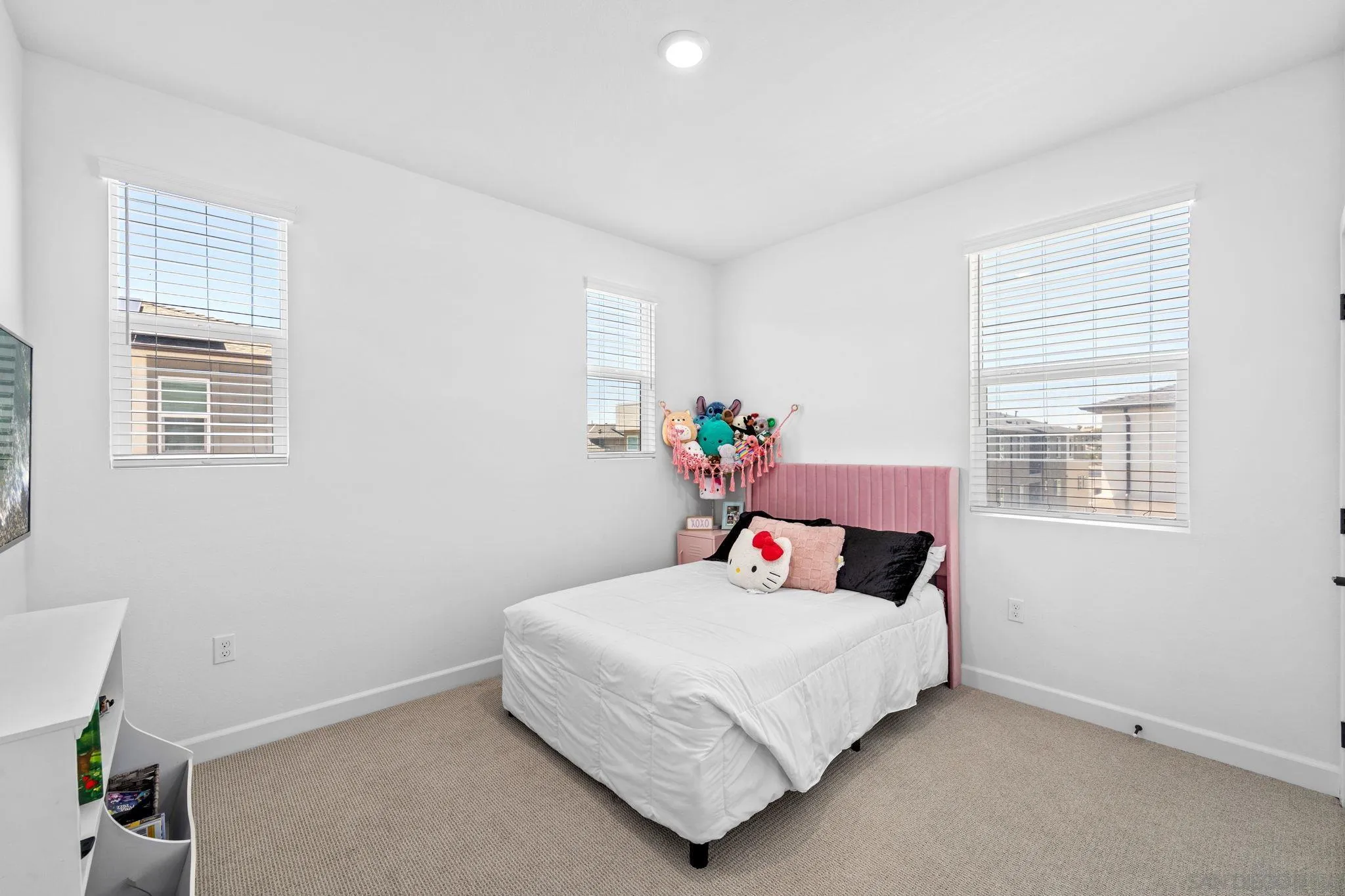 Photo #17: 260015638 Listing: Photo #17
