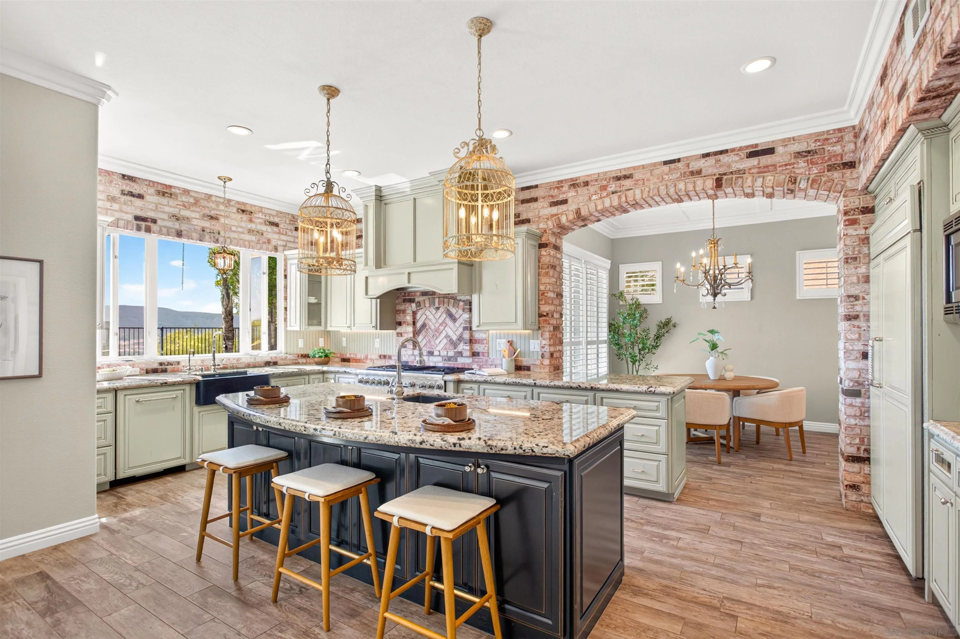 https://cdn.realtyfeed.com/cdn/127/260015642/38108052bd31049c9527a44dccb3d1c1.webp
