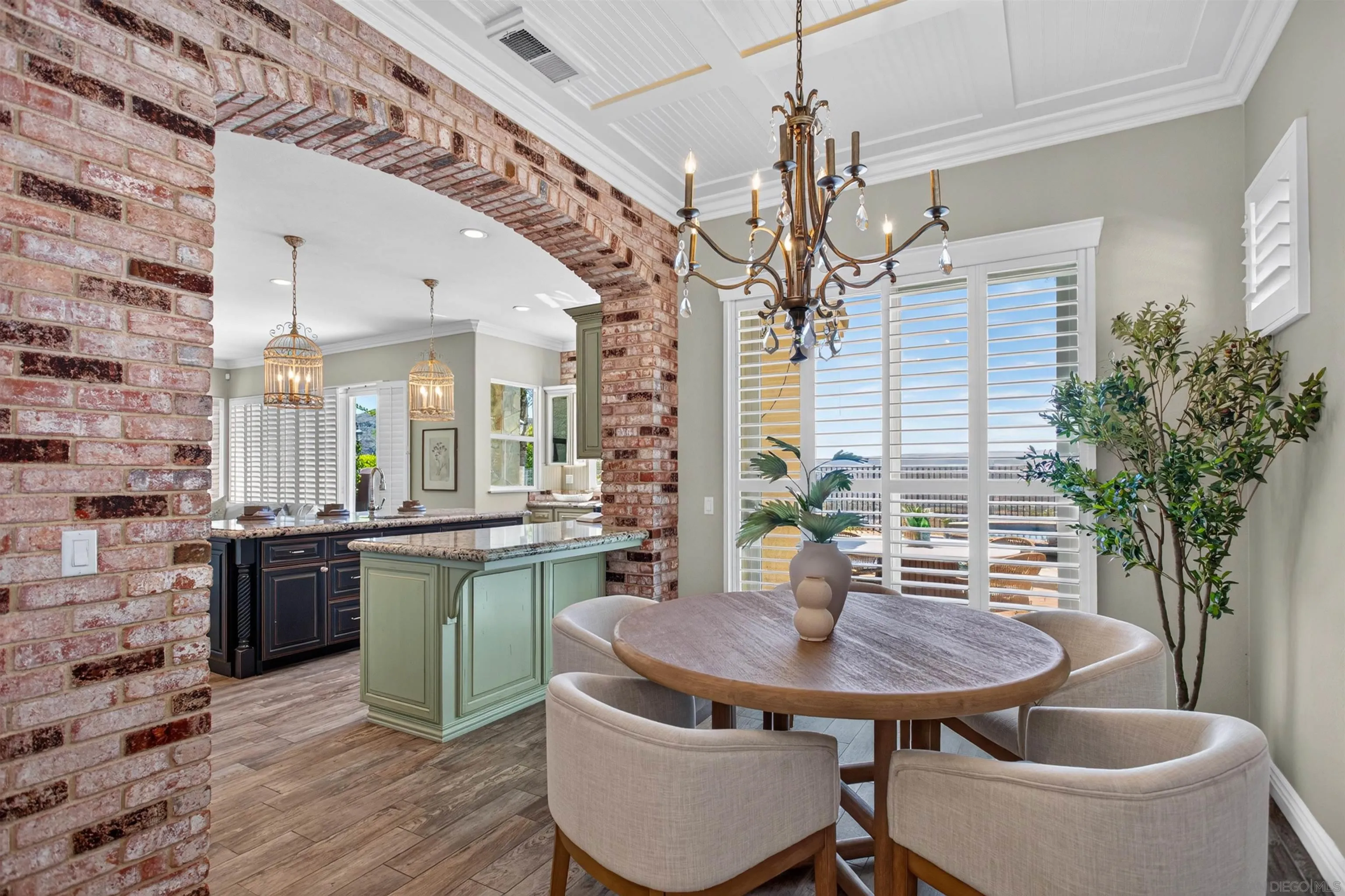 https://cdn.realtyfeed.com/cdn/127/260015642/53578830b925df295ec828ed8aa9bad9.webp