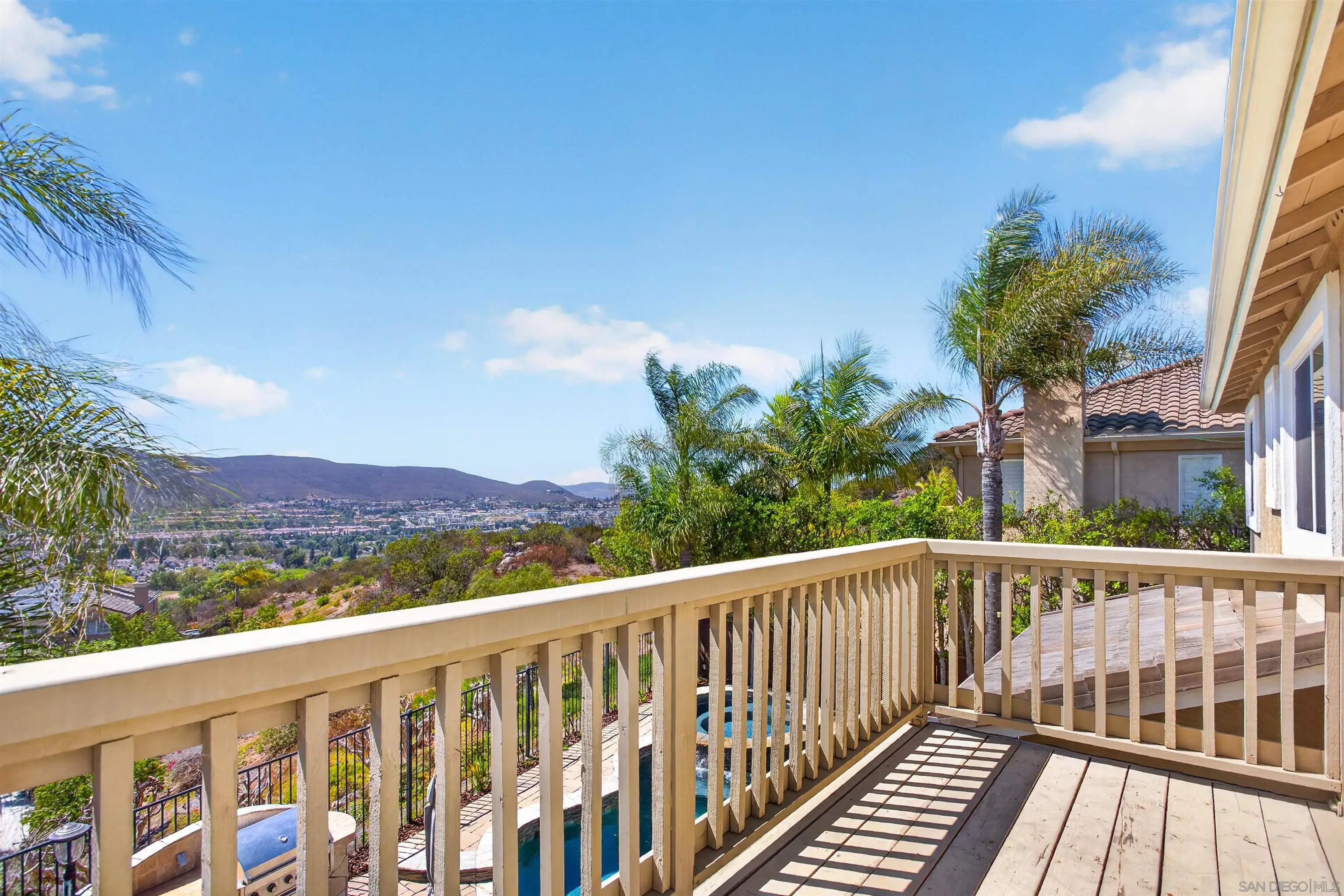 https://cdn.realtyfeed.com/cdn/127/260015642/ca5ce2b112f1c4f055bd195923350027.webp