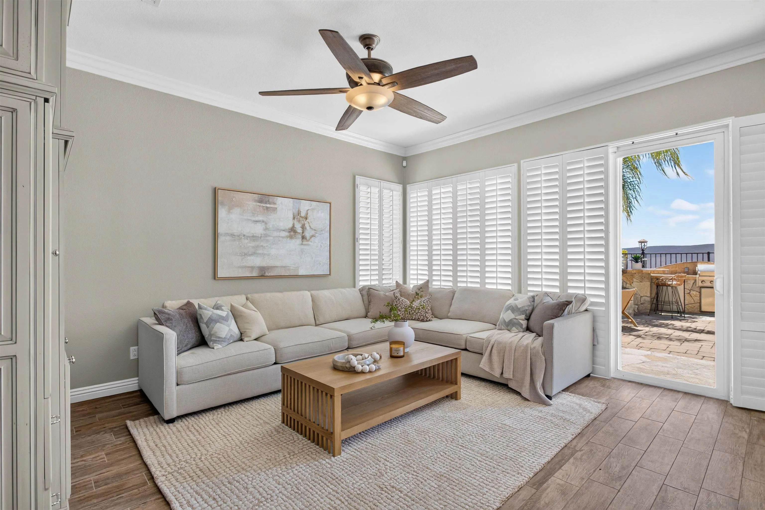 https://cdn.realtyfeed.com/cdn/127/260015642/ee0d22a92f52d84efa072958e738bbf7.webp
