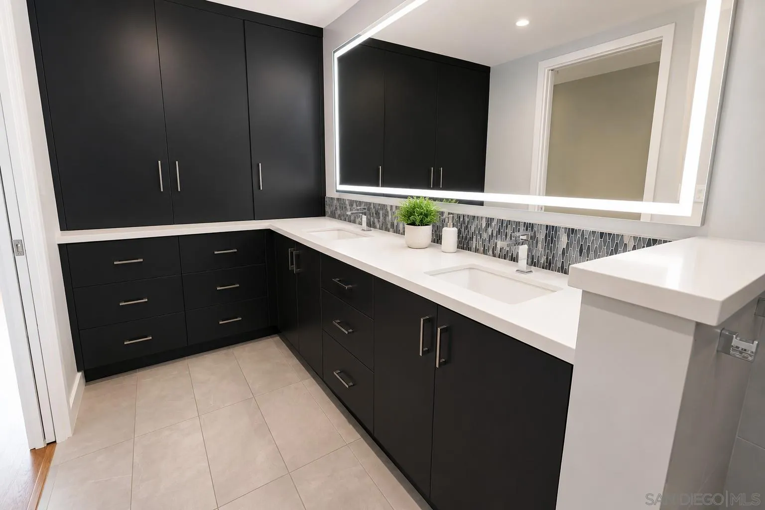 Photo #10: 260015643 Listing: Photo #10