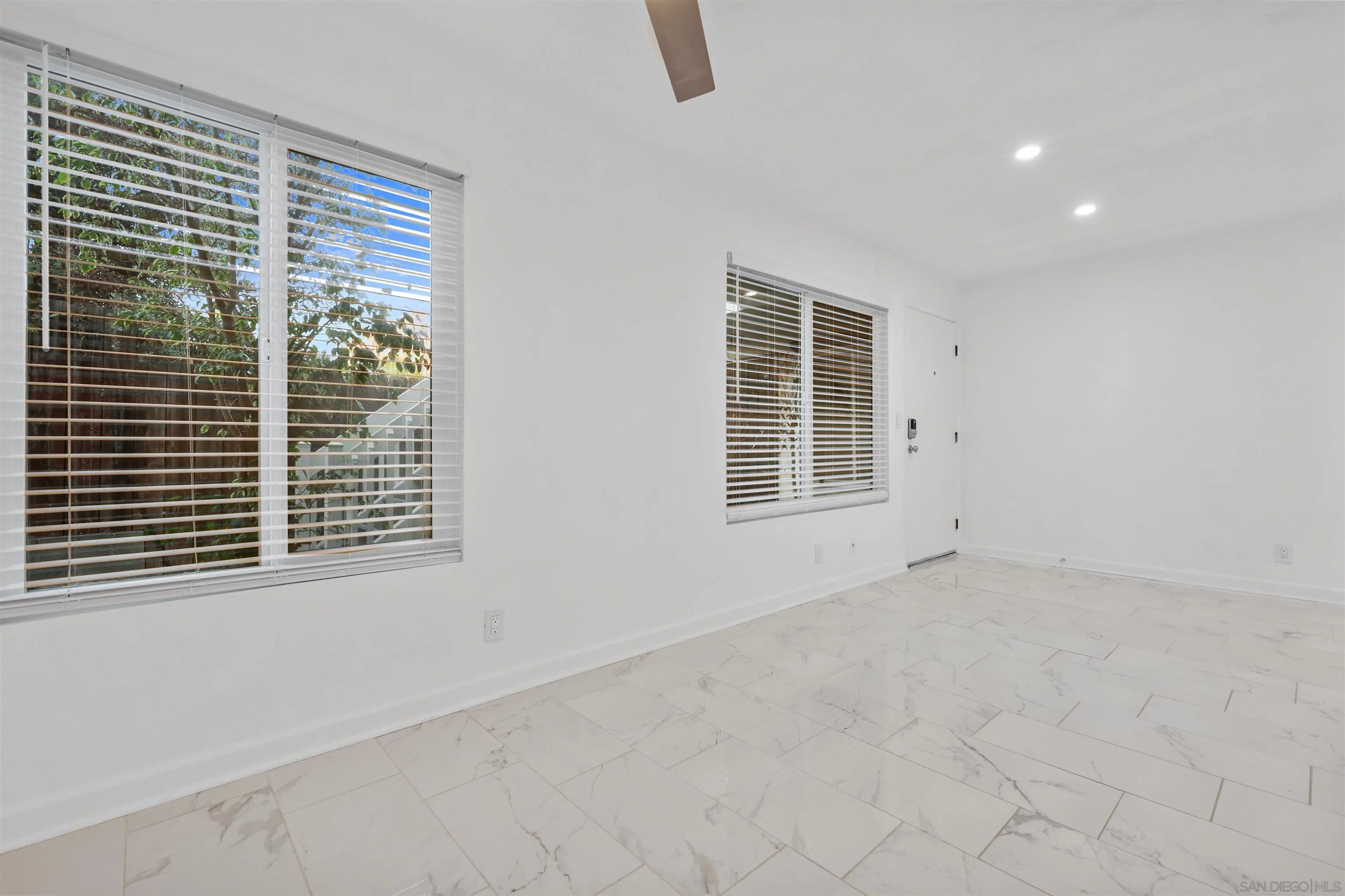 https://cdn.realtyfeed.com/cdn/127/260015644/772ab710eff42499964e4447c992b004.webp