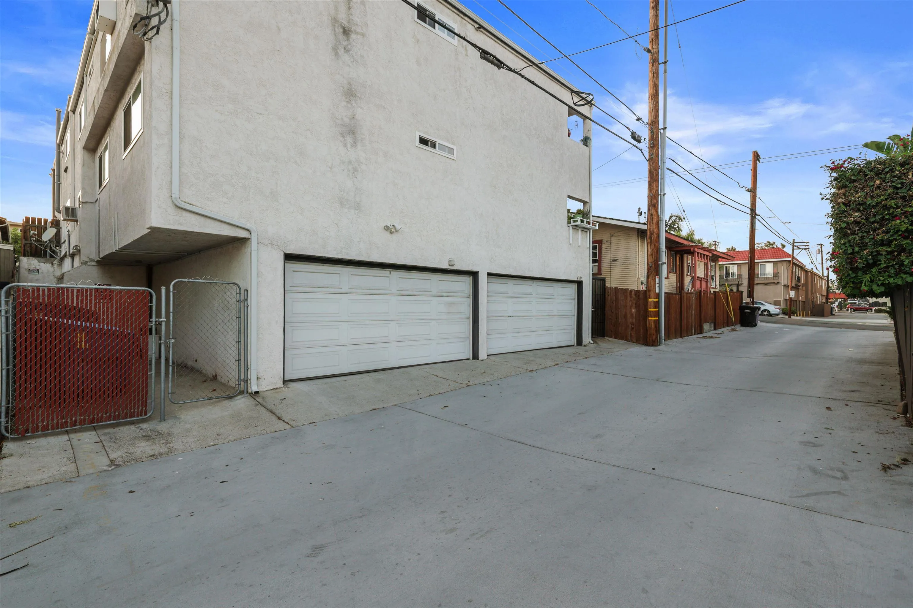 https://cdn.realtyfeed.com/cdn/127/260015644/b981a03bb5310a99da8e78375a420703.webp