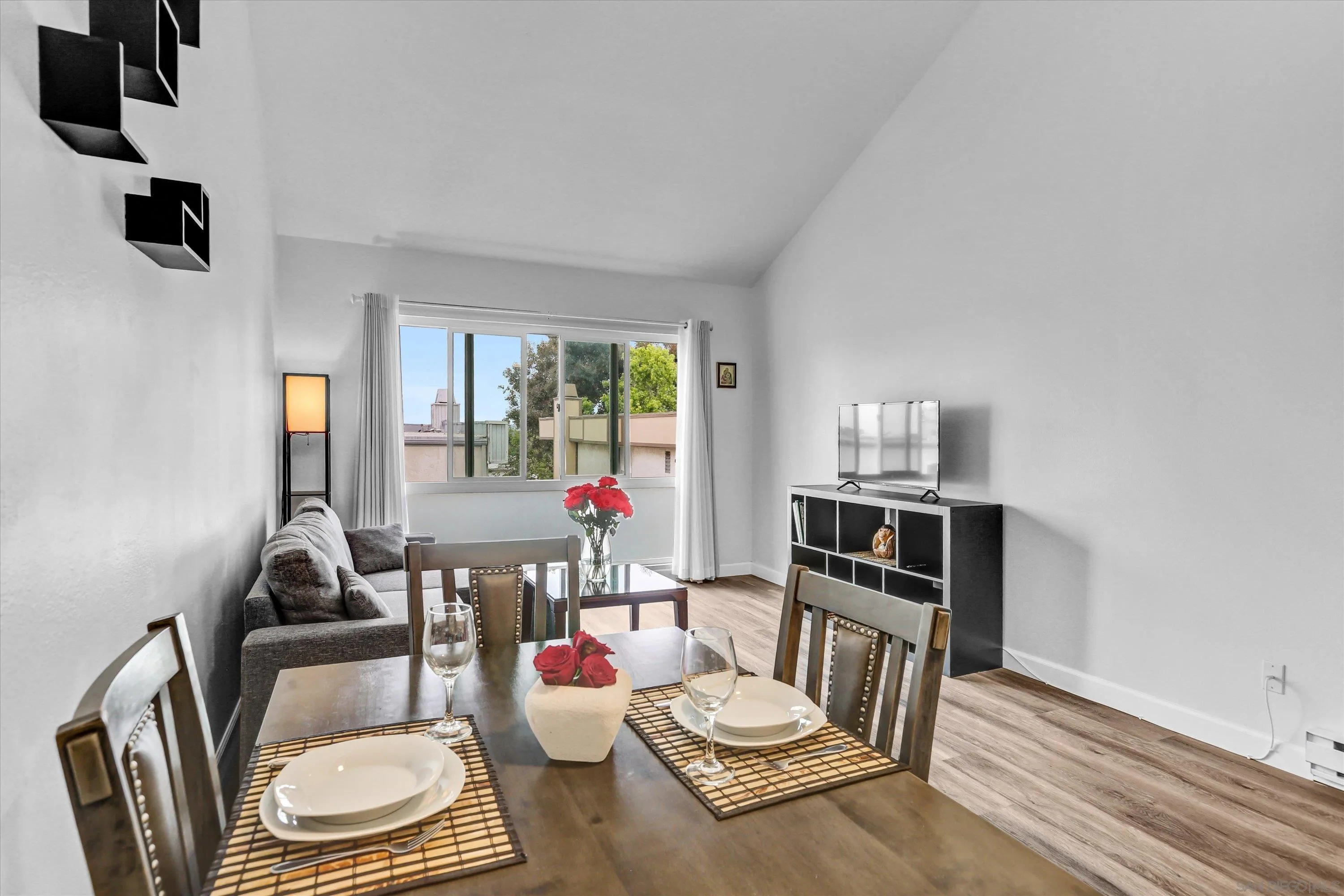Photo #8: 260015645 Listing: Photo #8