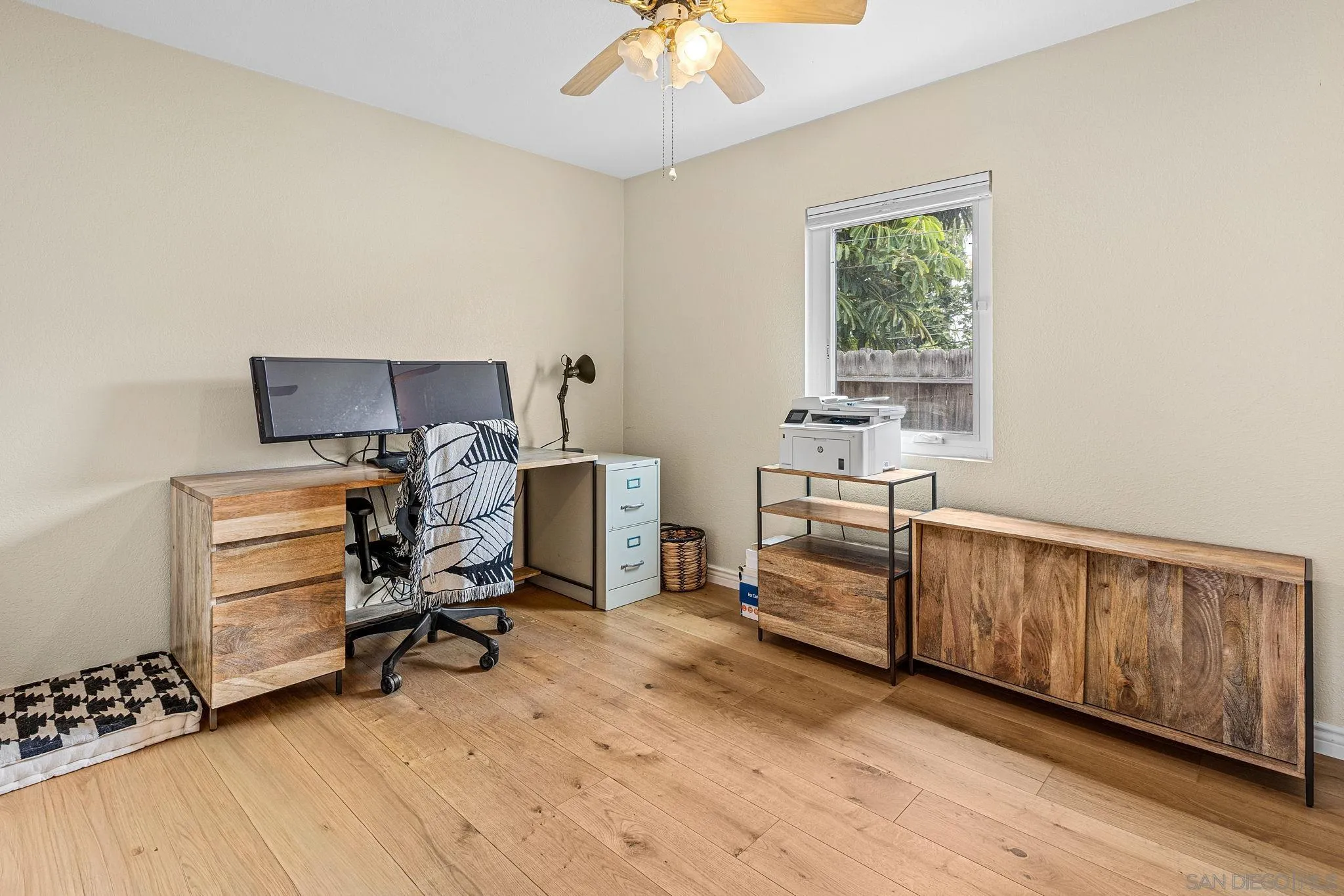 https://cdn.realtyfeed.com/cdn/127/260015647/21e3d4e47a825b8315b68d463a03a57b.webp